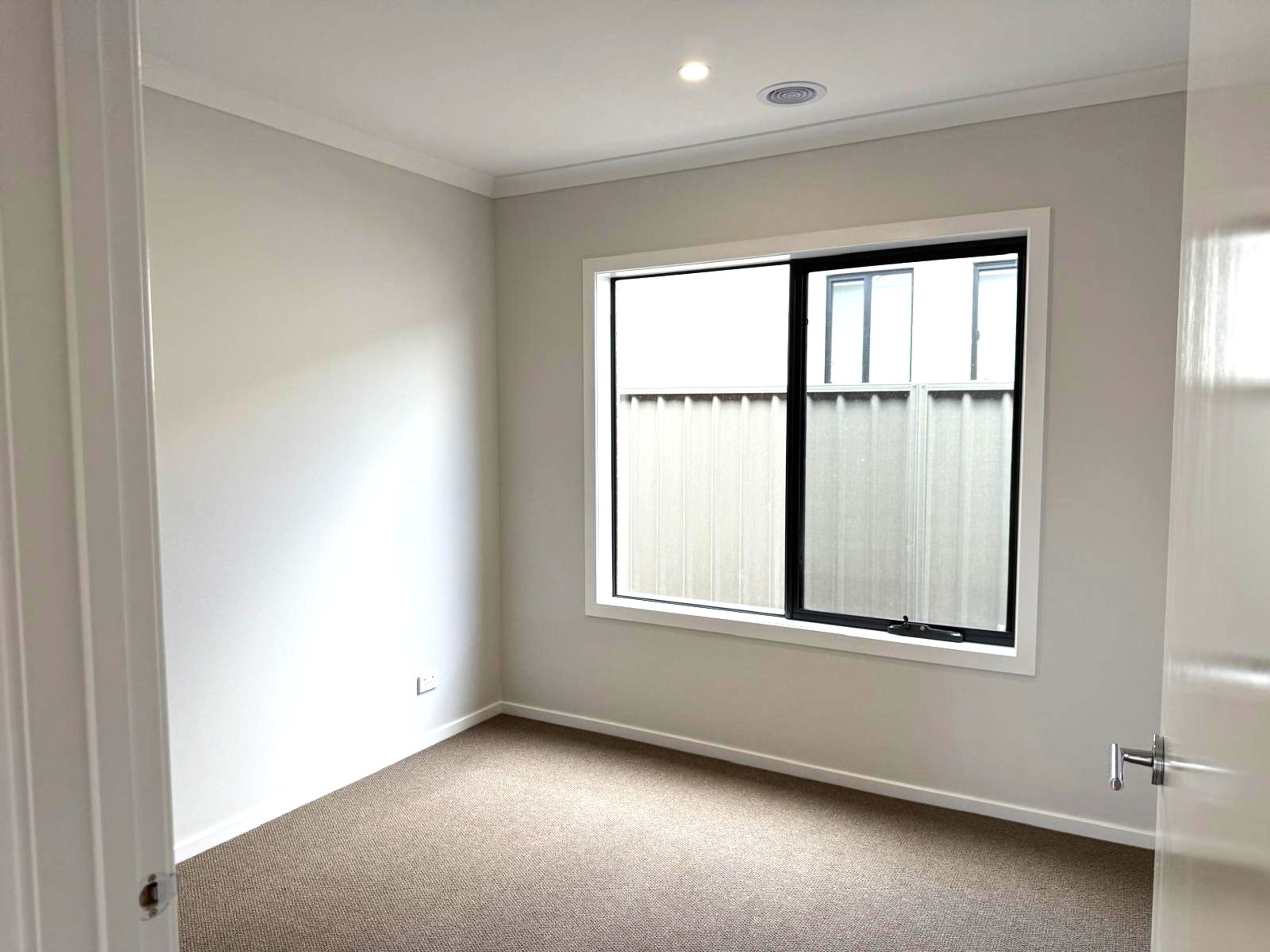 77 Jarrahwood Circuit, Clyde - Thumbnail 8