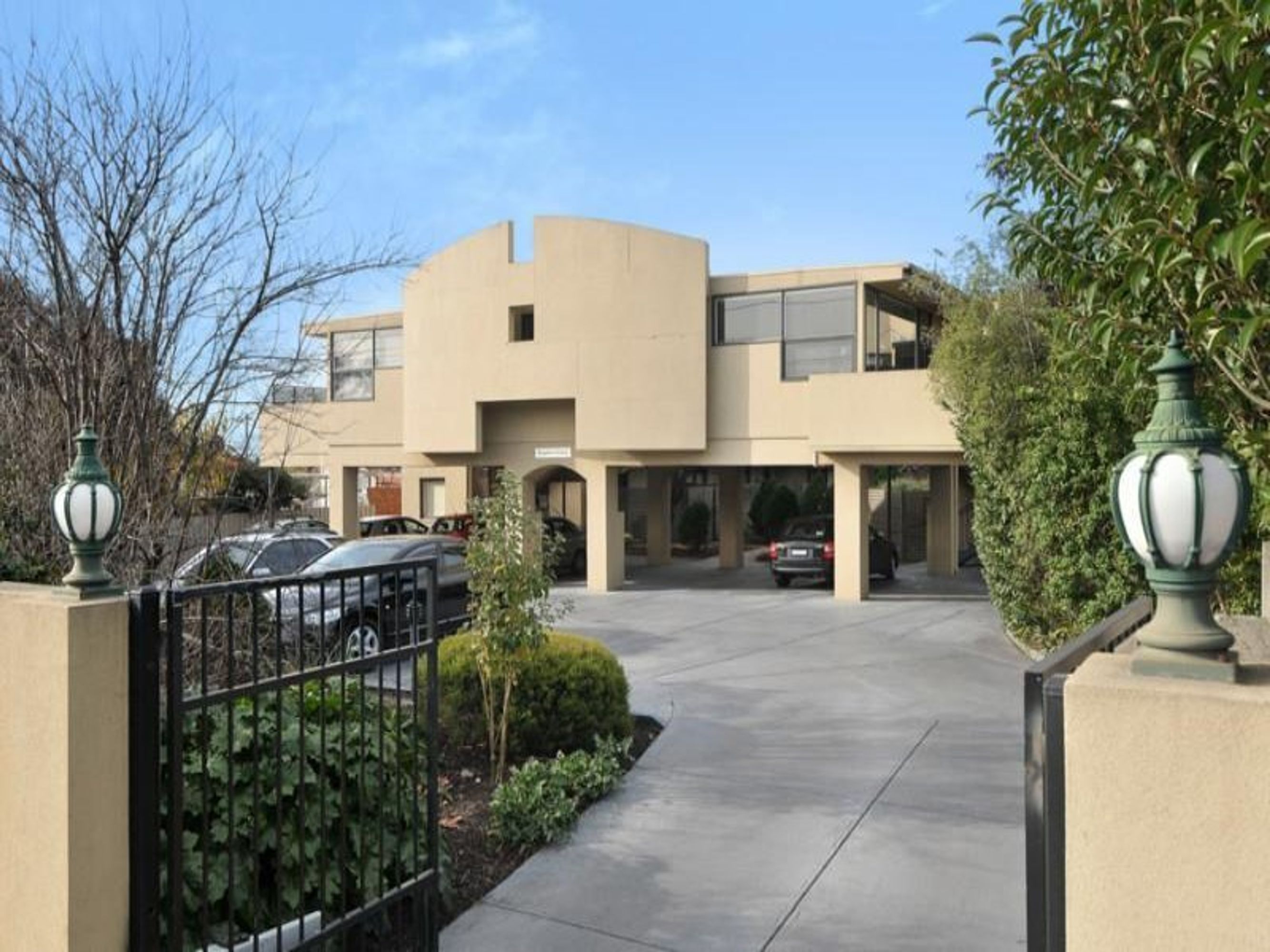 2/120 Princess Street, Kew - Thumbnail 2