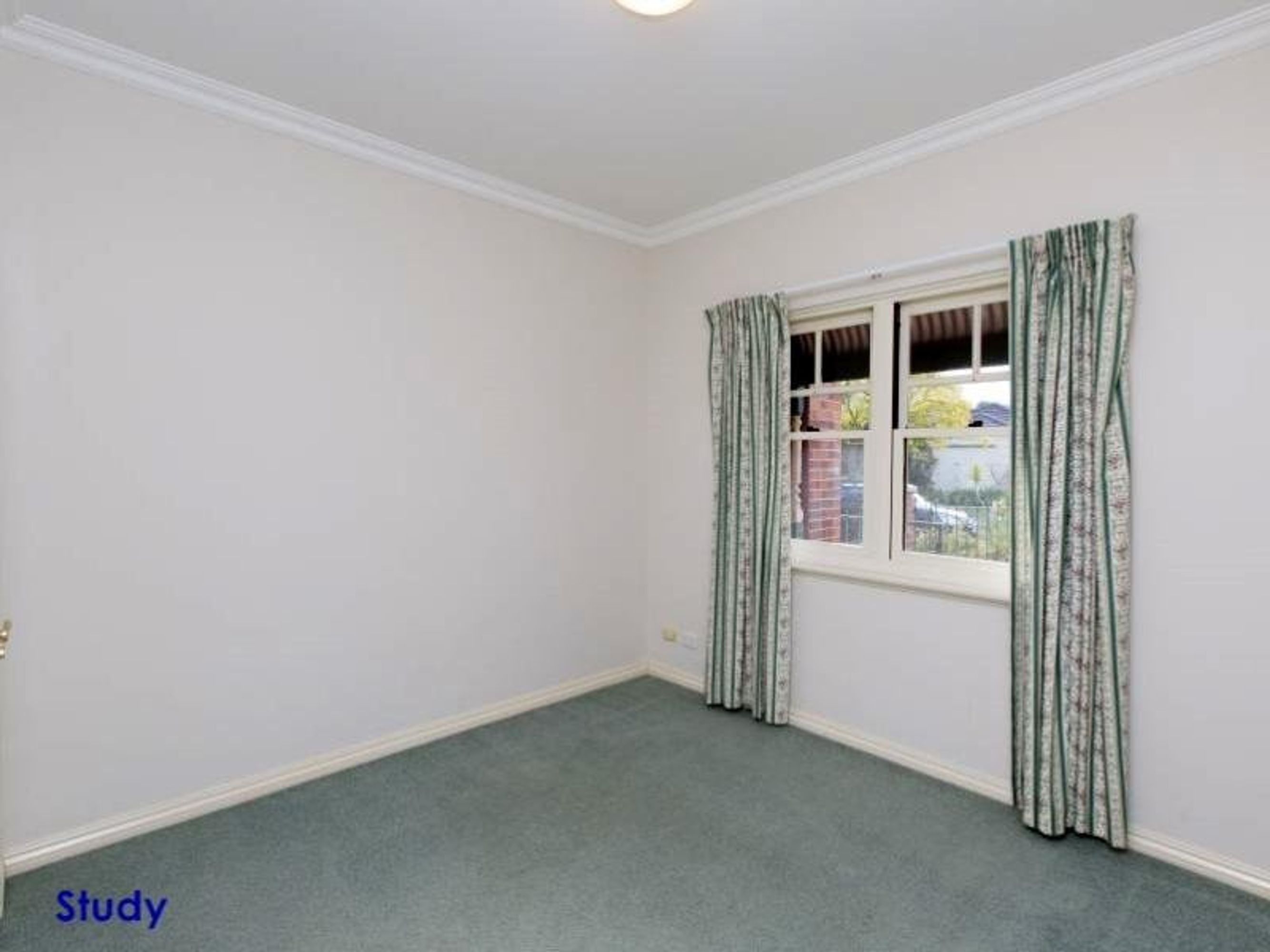 8 Honeyeater Circle, Wembley, WA 6014, Subiaco - Thumbnail 5