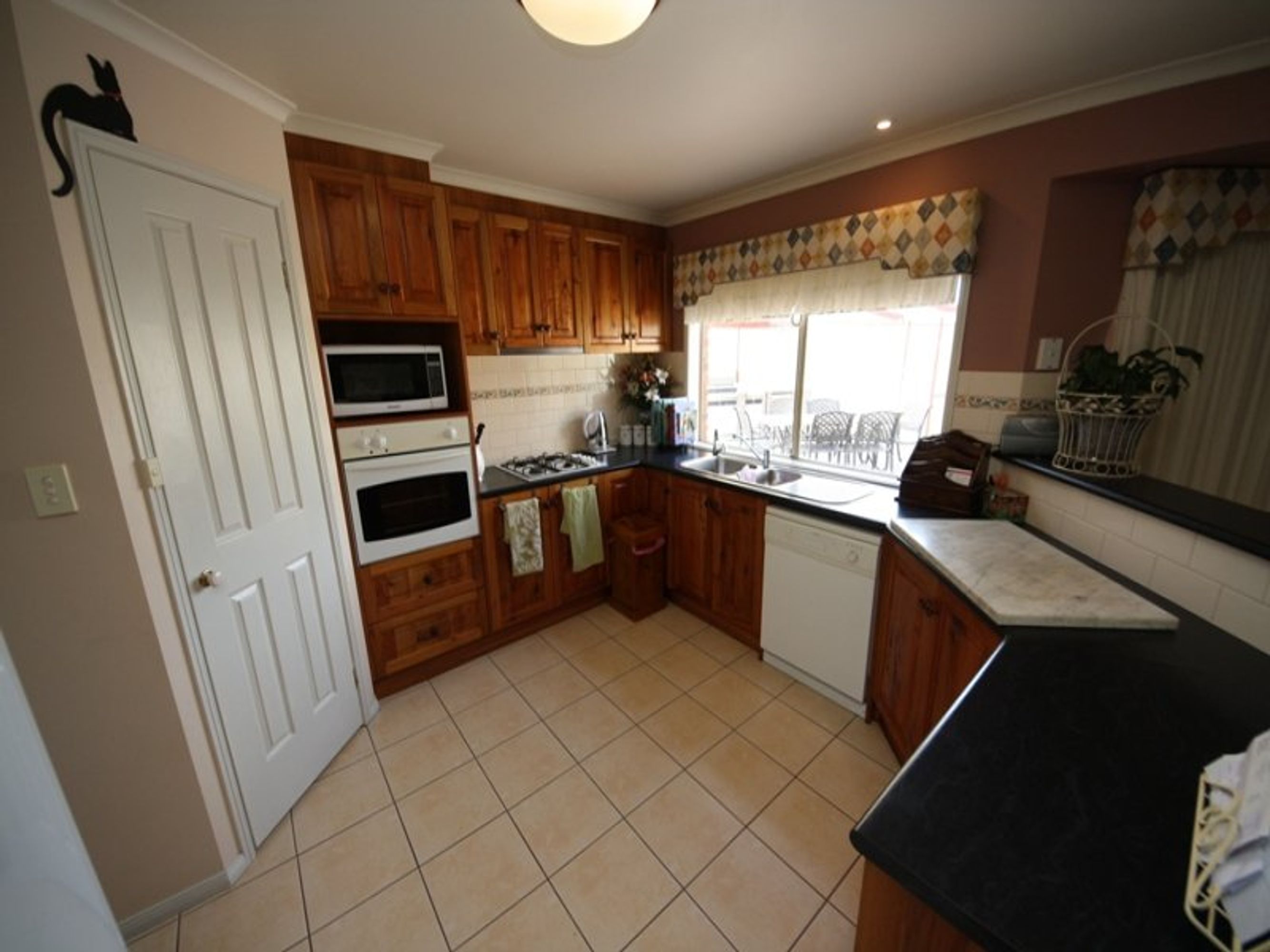 5 McTavish Boulevard, Horsham VIC 3400, Horsham - Thumbnail 4