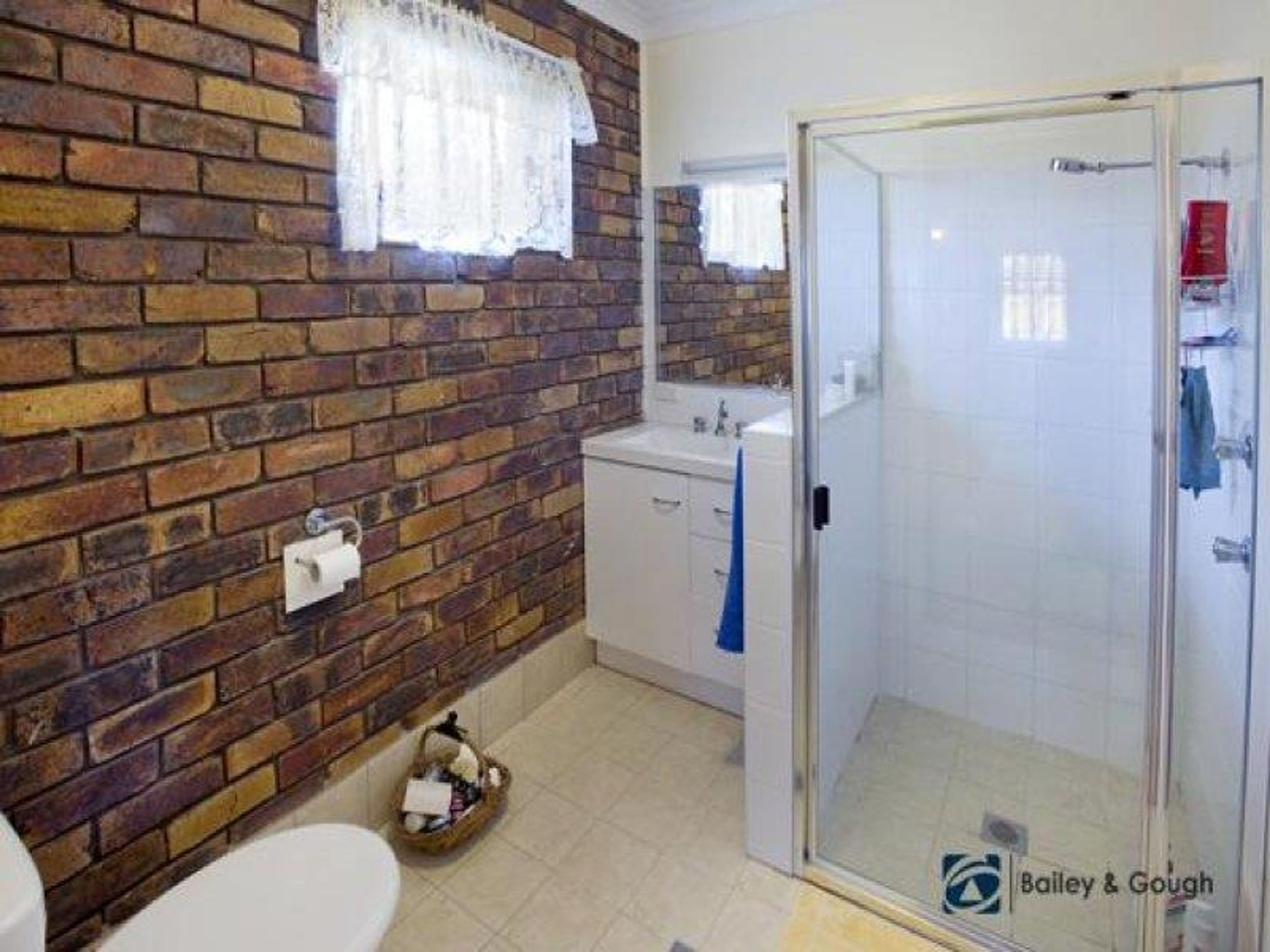 10 Shadybower Drive, Junction Hill - Thumbnail 8