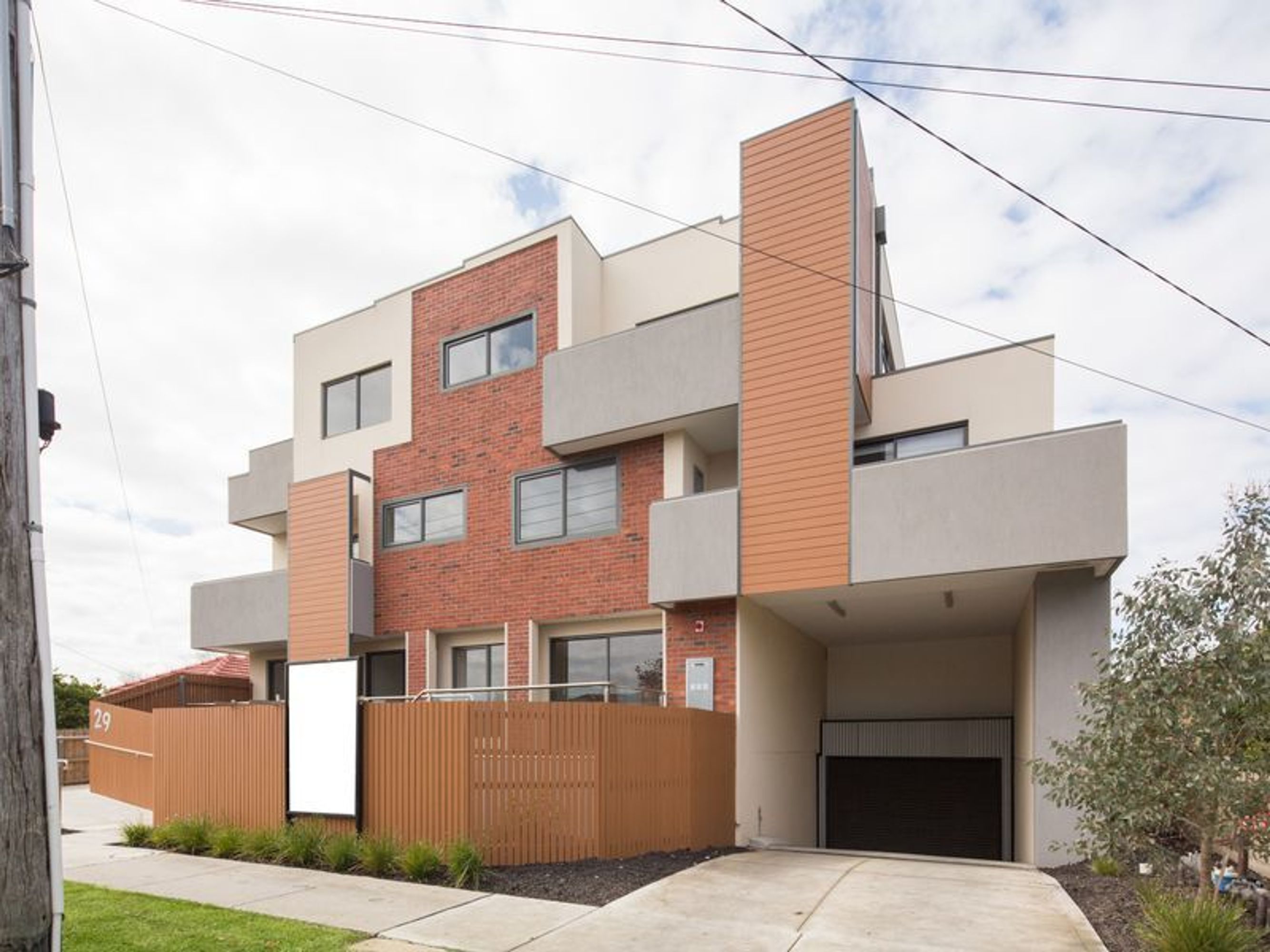 8/29 Albert Avenue, Springvale - Thumbnail 2