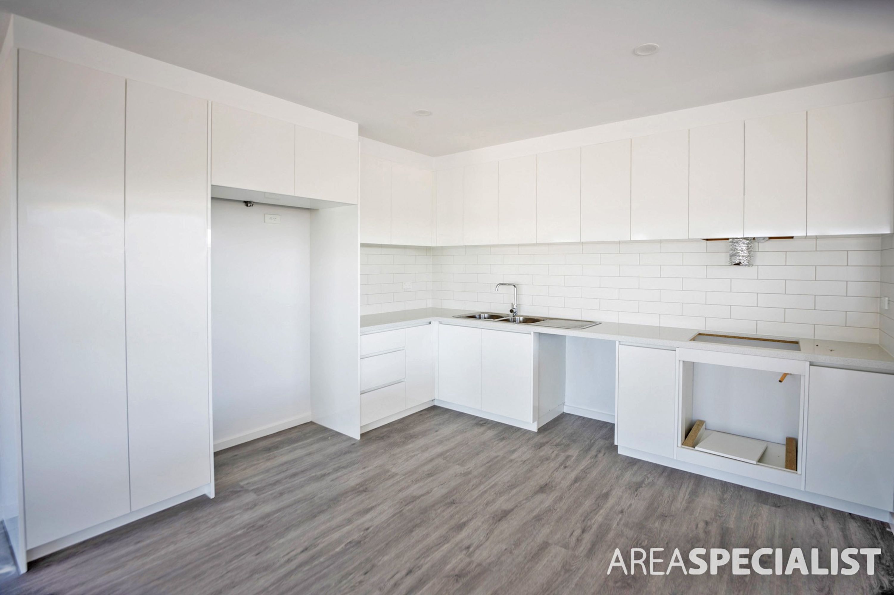 4/4 Graceburn Grove, St Albans VIC 3021, St Albans - Thumbnail 4