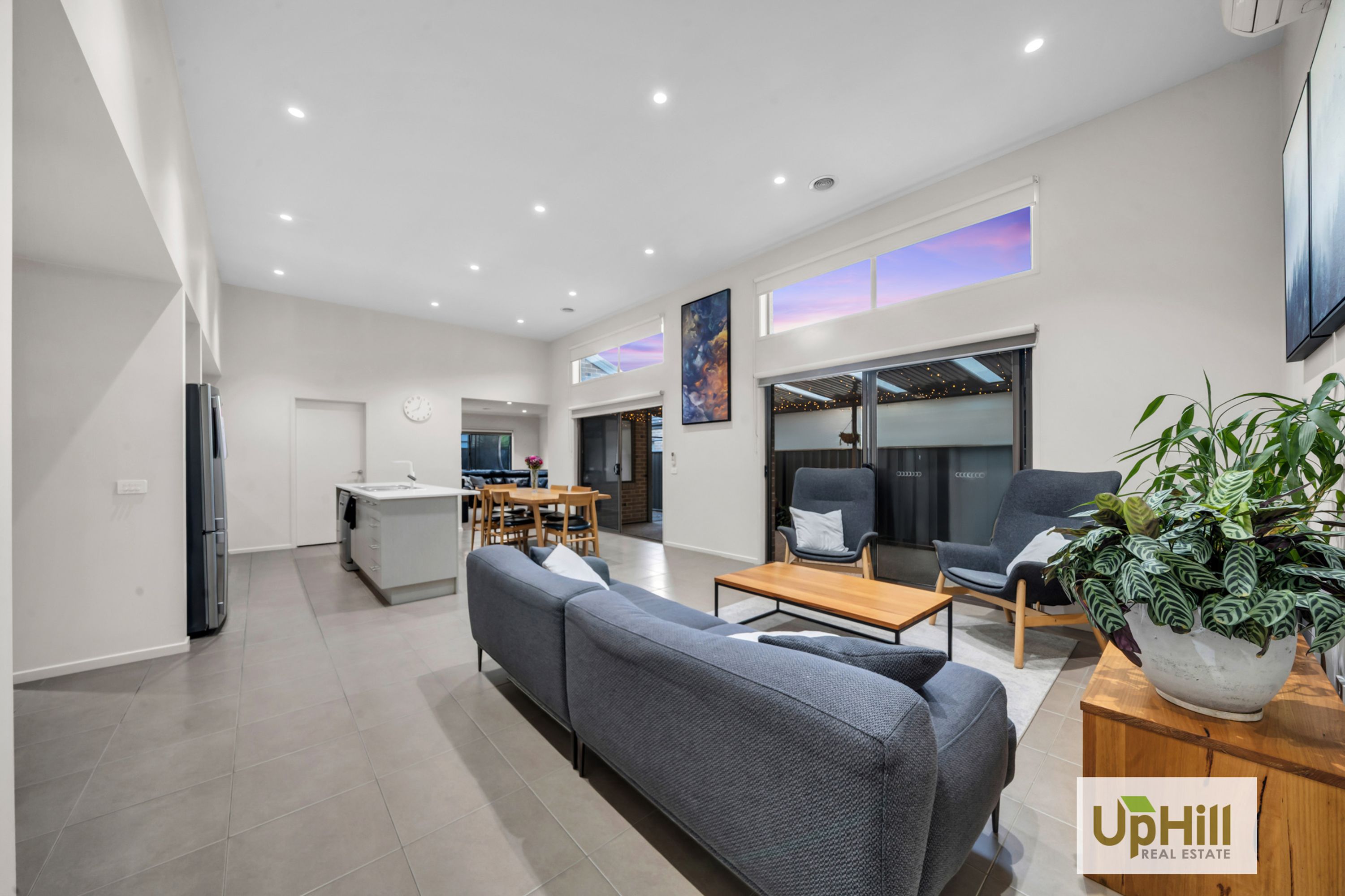 5 Haflinger Avenue, Clyde North - Thumbnail 8