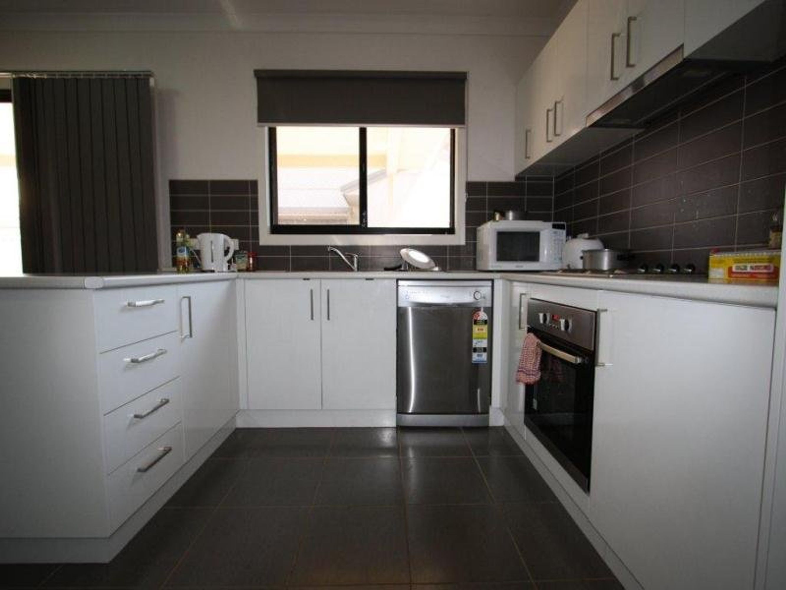 8 Buoy Close, South Hedland, South Hedland - Thumbnail 5