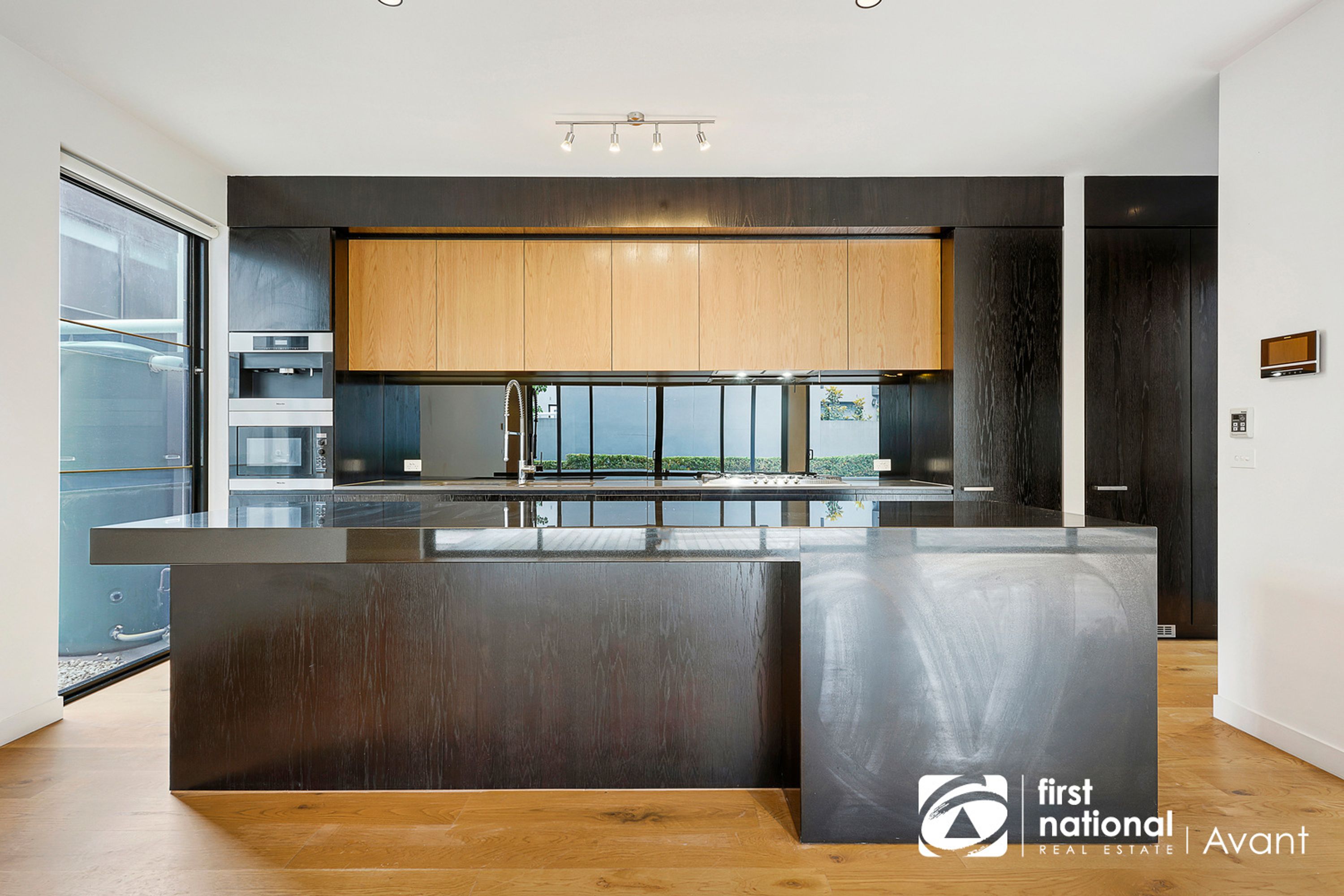 3 Lower Drive North, Kew - Thumbnail 5
