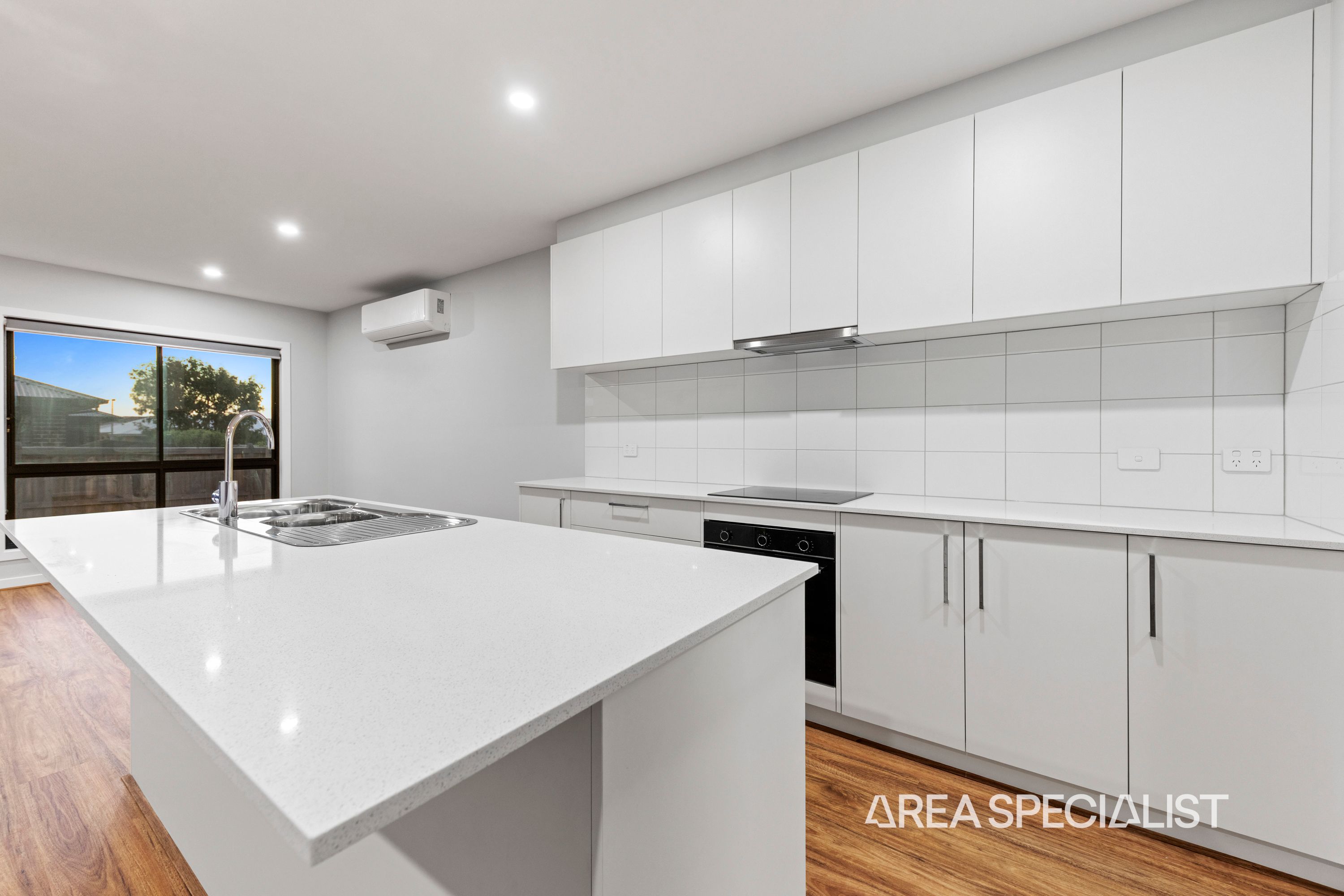 14 Ashburton Avenue, Corinella, Corinella - Thumbnail 3