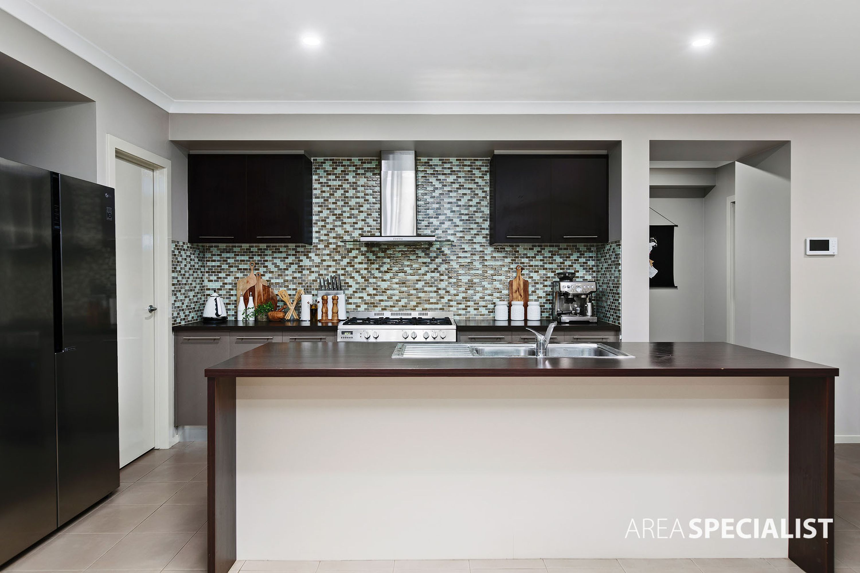 26 Pro Hart Way, Caroline Springs VIC 3023, Caroline Springs - Thumbnail 7