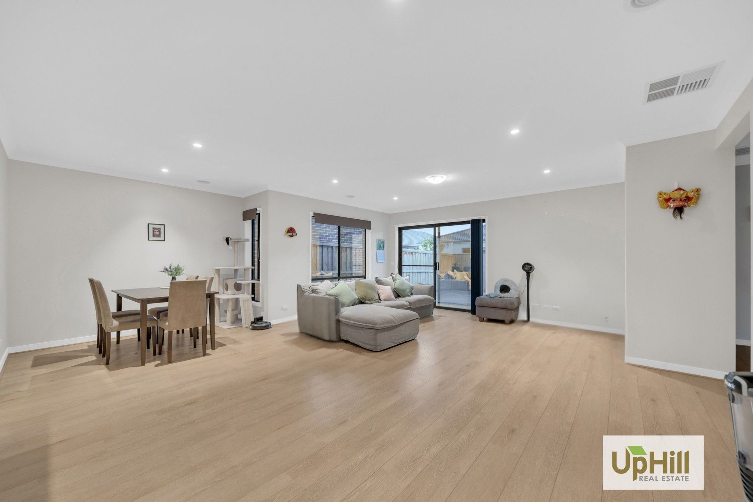 25 Shulze Drive, Clyde North - Thumbnail 8