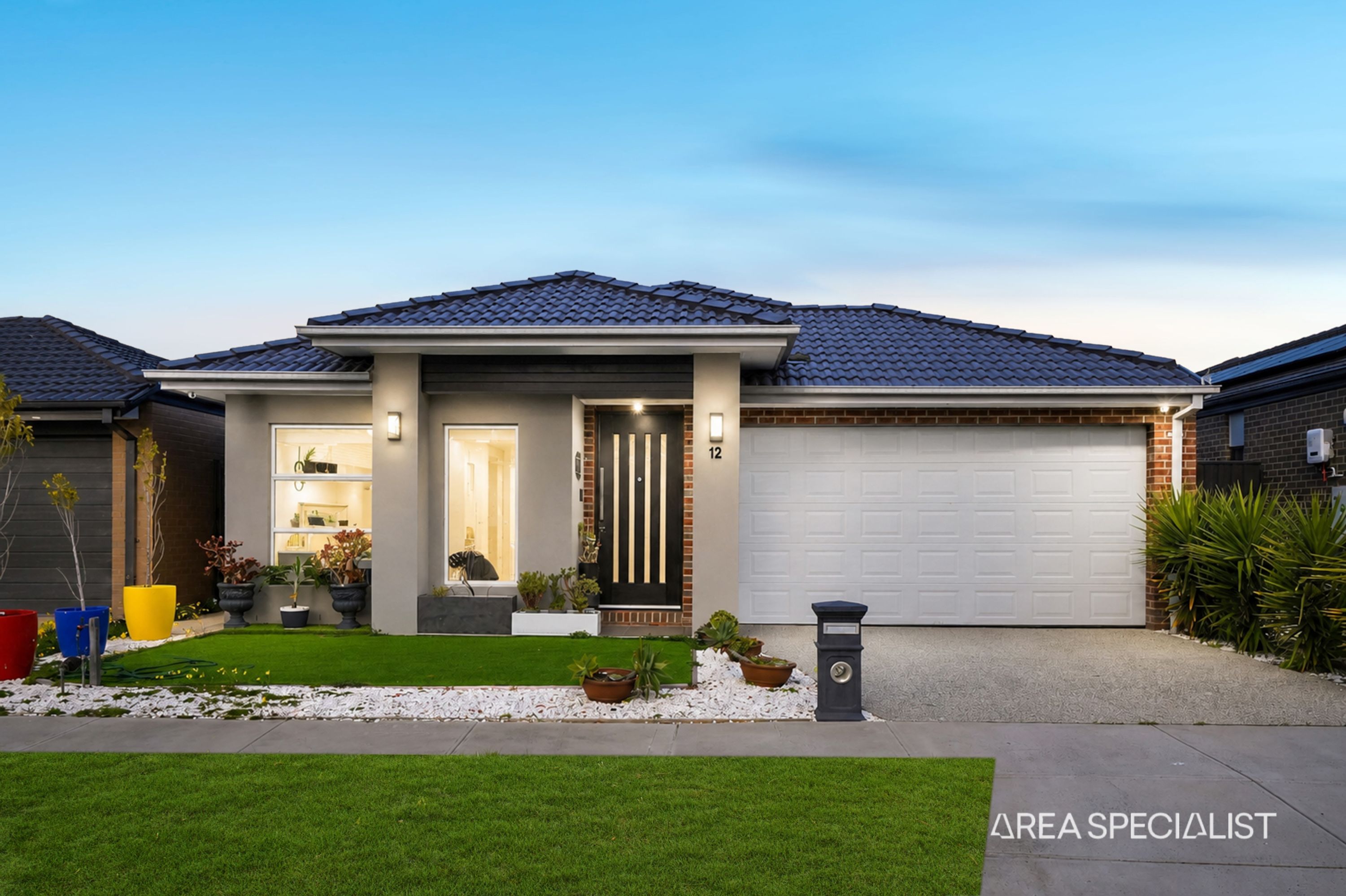 12 Sunset Avenue, Harkness, Harkness - Image 1