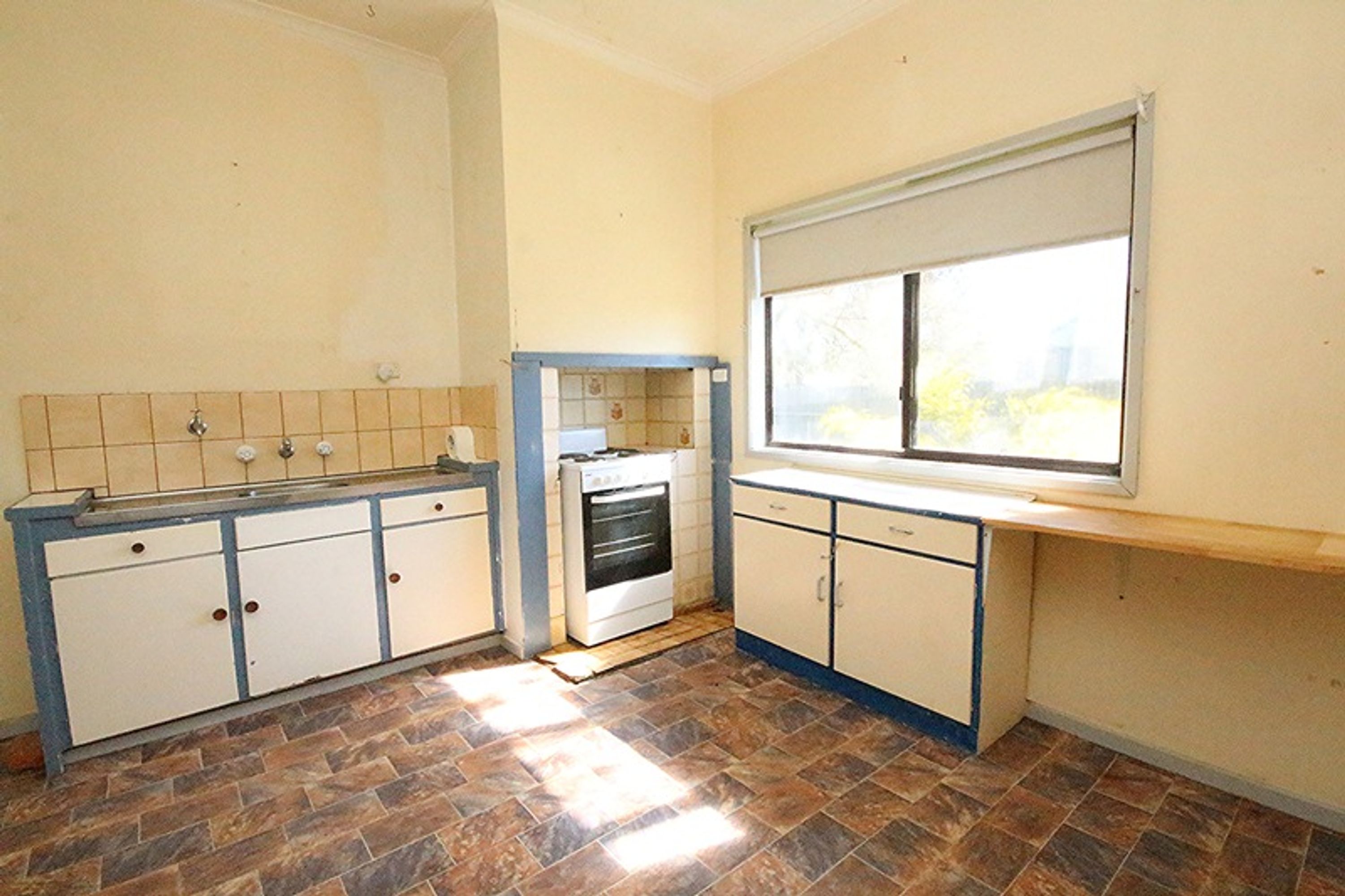 3 & 3a Madden Street, Nhill VIC 3418, Nhill - Thumbnail 8