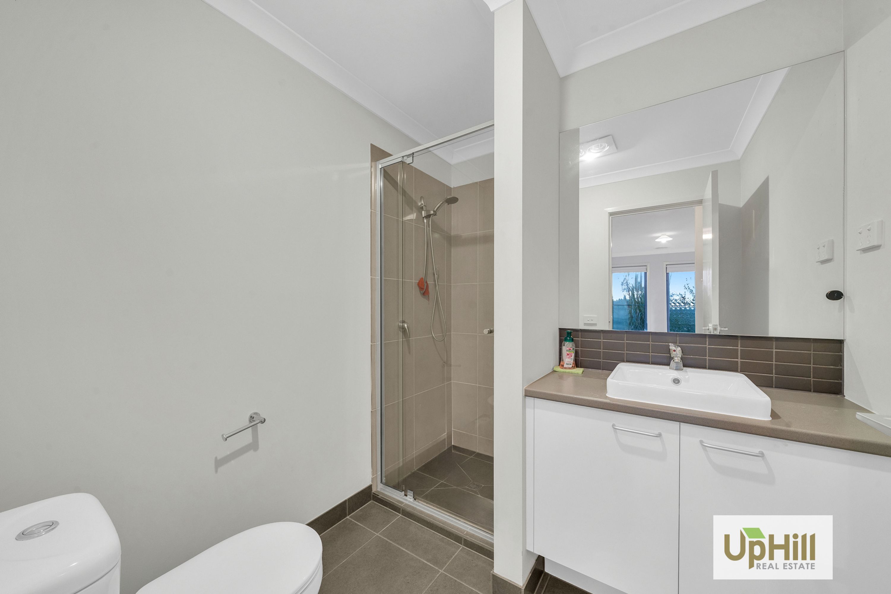 11A Thoroughbred Drive, Clyde North - Thumbnail 3