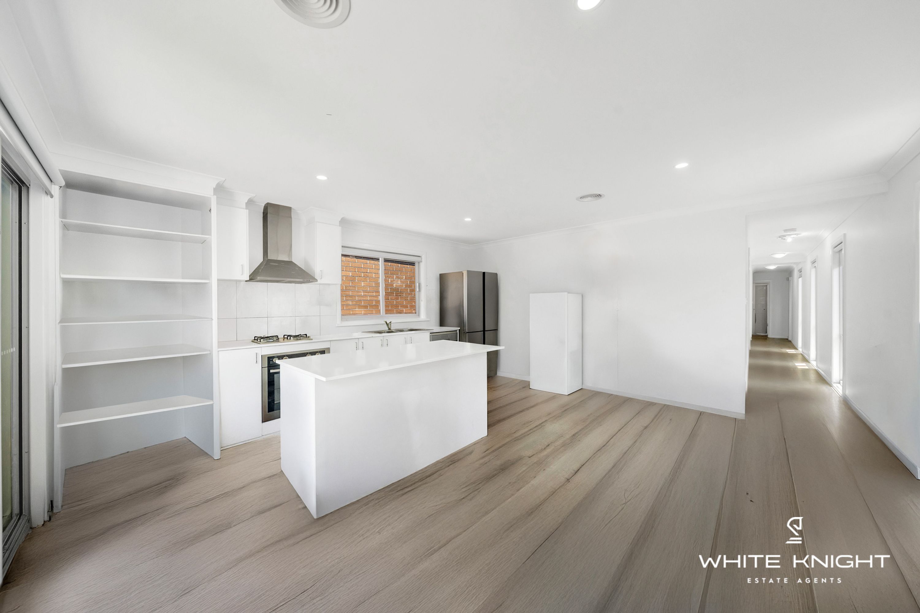 28 Parkleigh Drive, Kurunjang VIC 3337, Kurunjang - Thumbnail 3