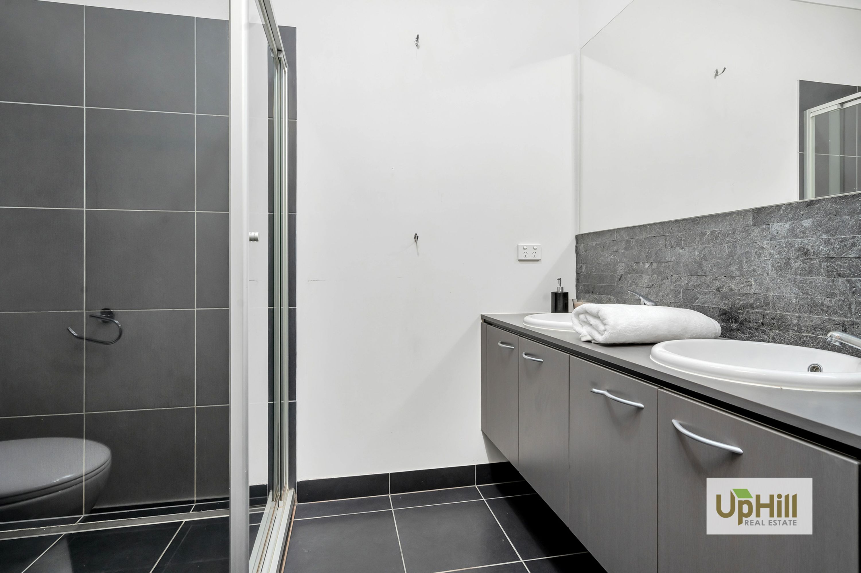 9 Pyrenees Road, Clyde - Thumbnail 5