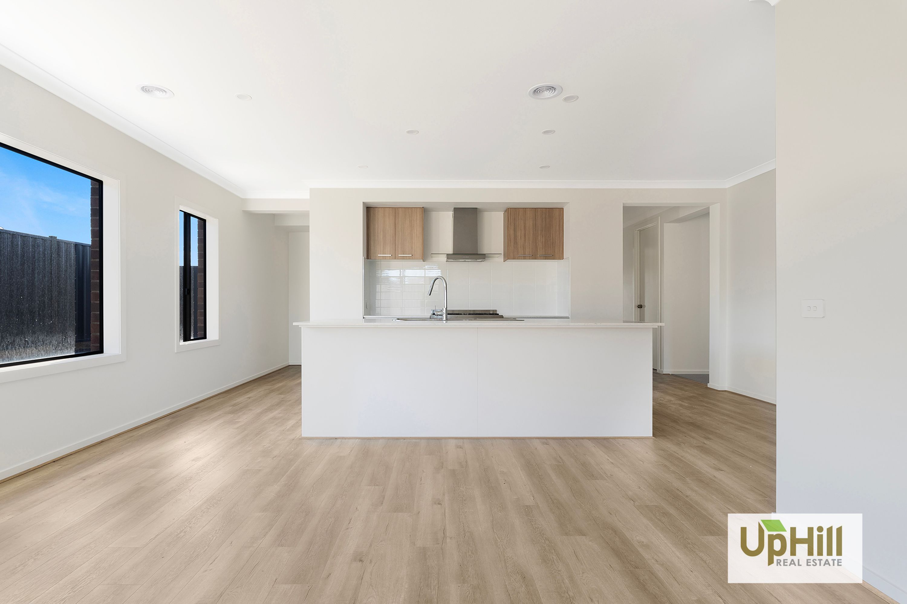 6 Wonder Avenue, Clyde North - Thumbnail 3