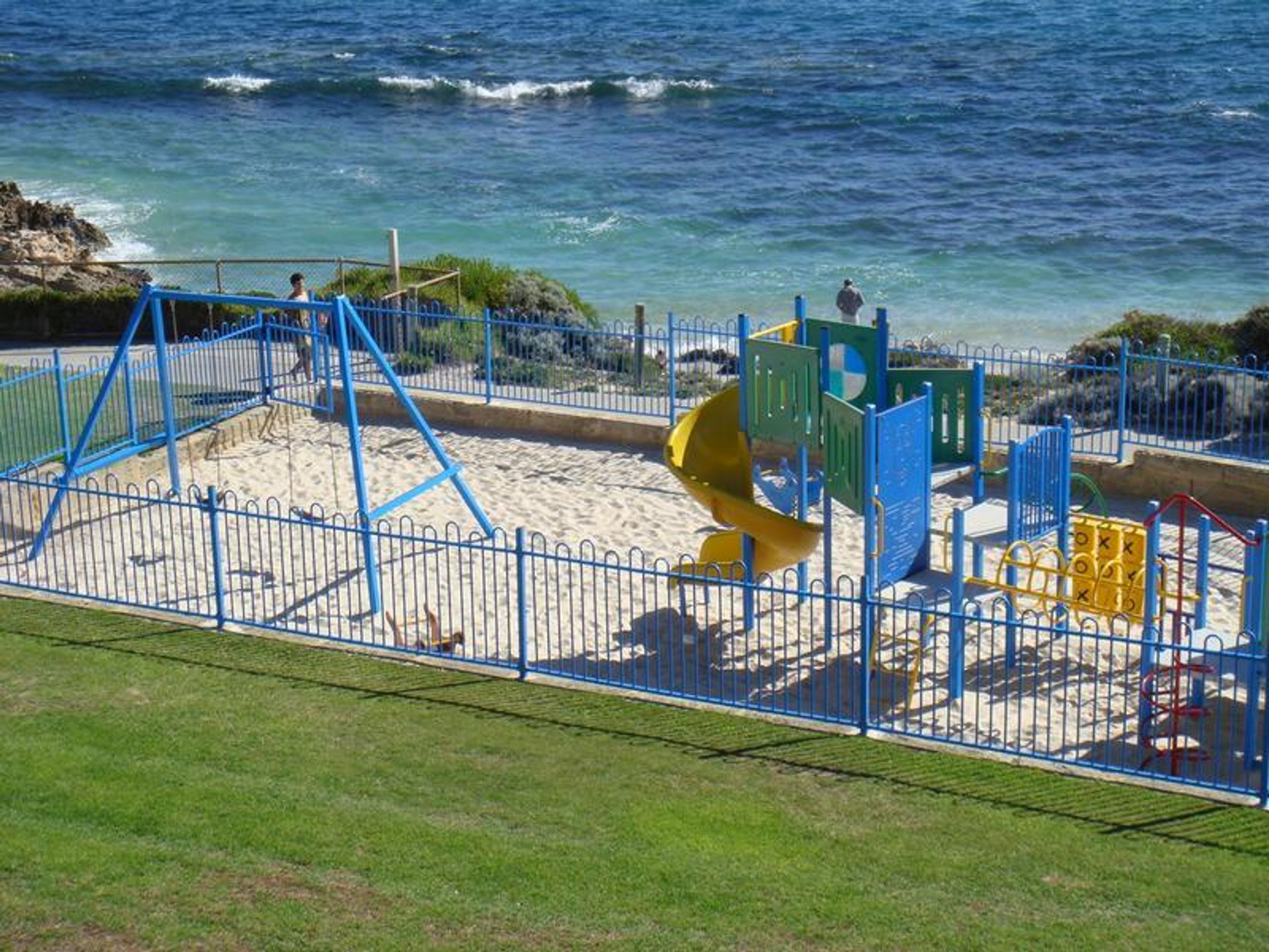 11B Beach Road, Marmion - Thumbnail 6