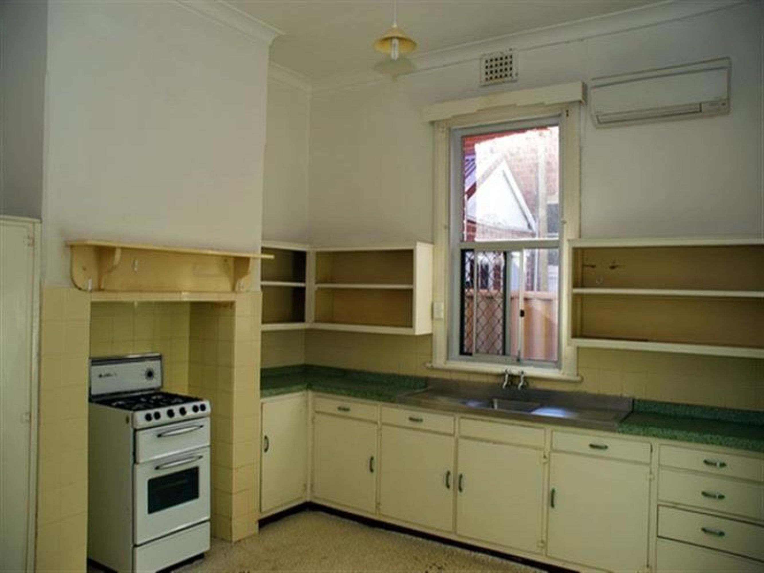 64 Daglish Street, Wembley, WA 6014, Wembley - Thumbnail 3