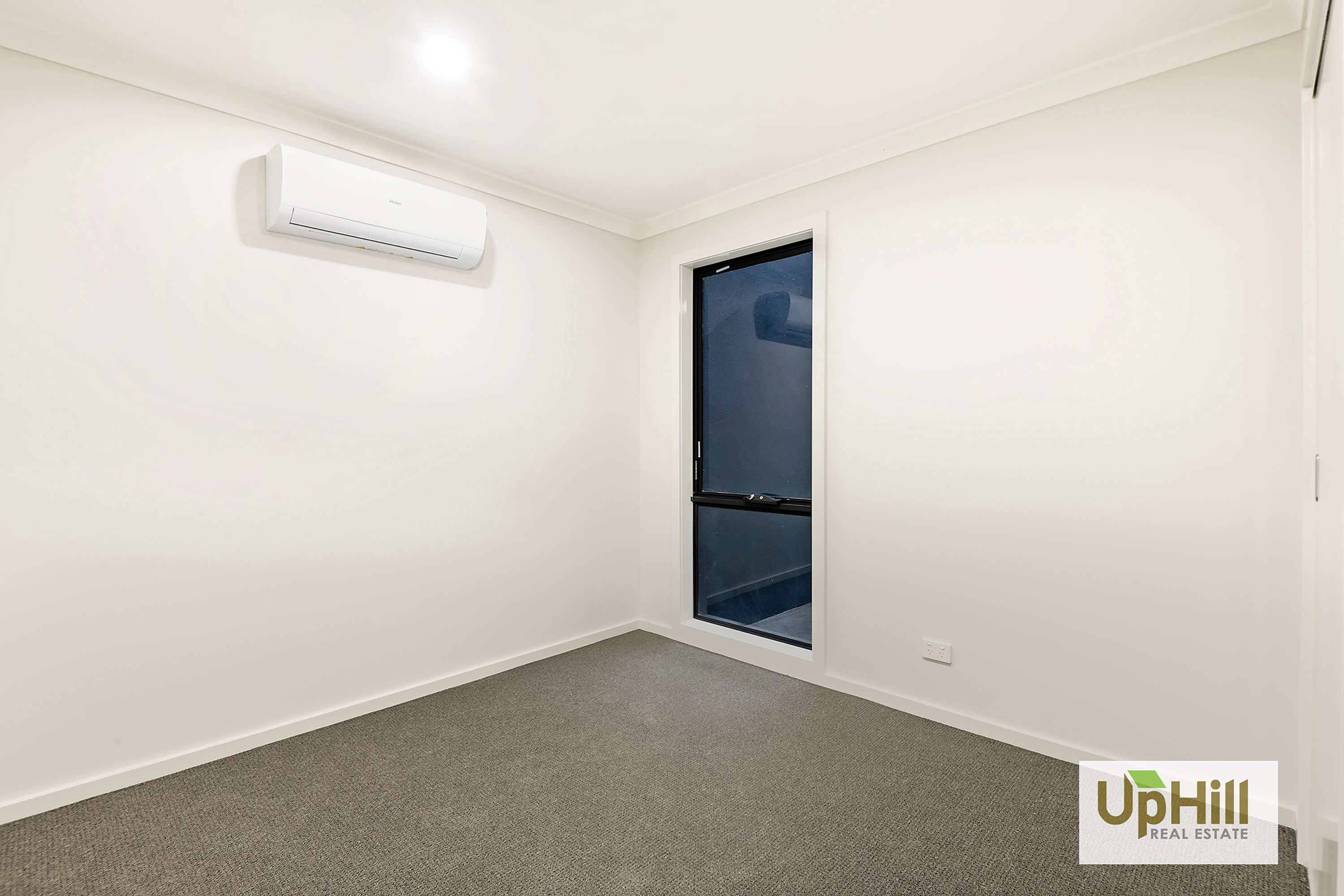 7 Guell Lane, Clyde North - Thumbnail 5