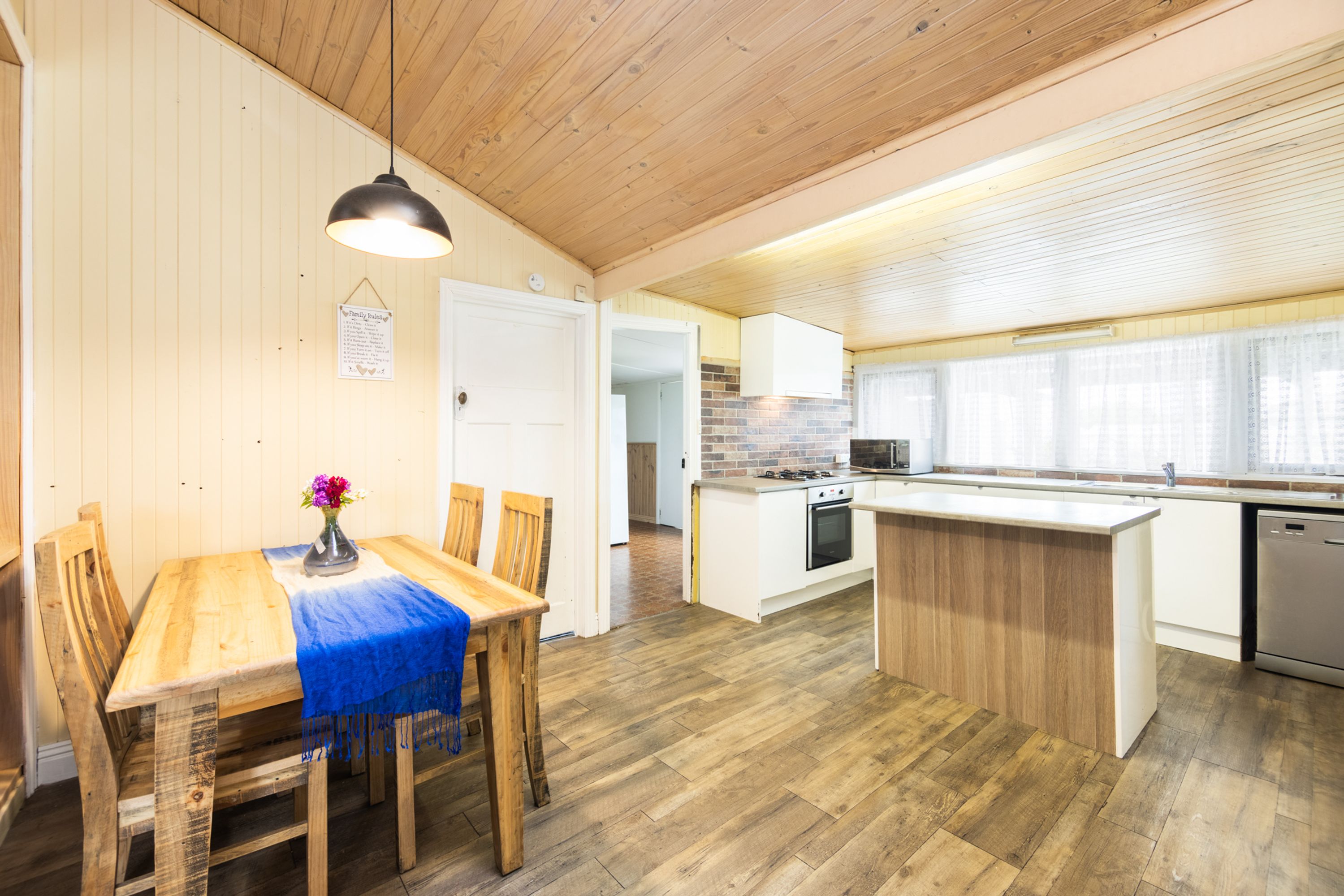12 Valentine Avenue, Horsham VIC 3400, Horsham - Thumbnail 3