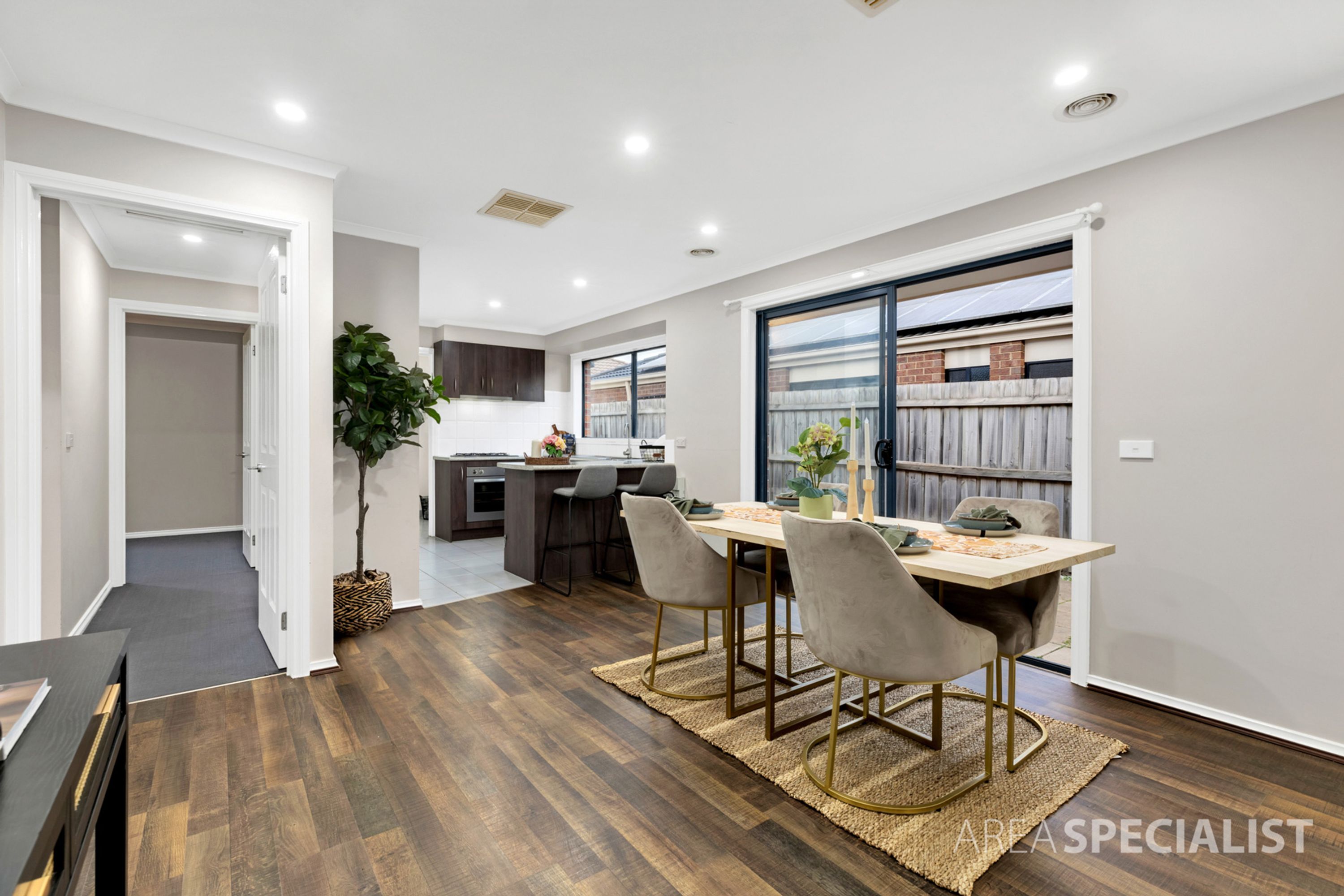 8 Venus Place, Cranbourne, Cranbourne - Thumbnail 7