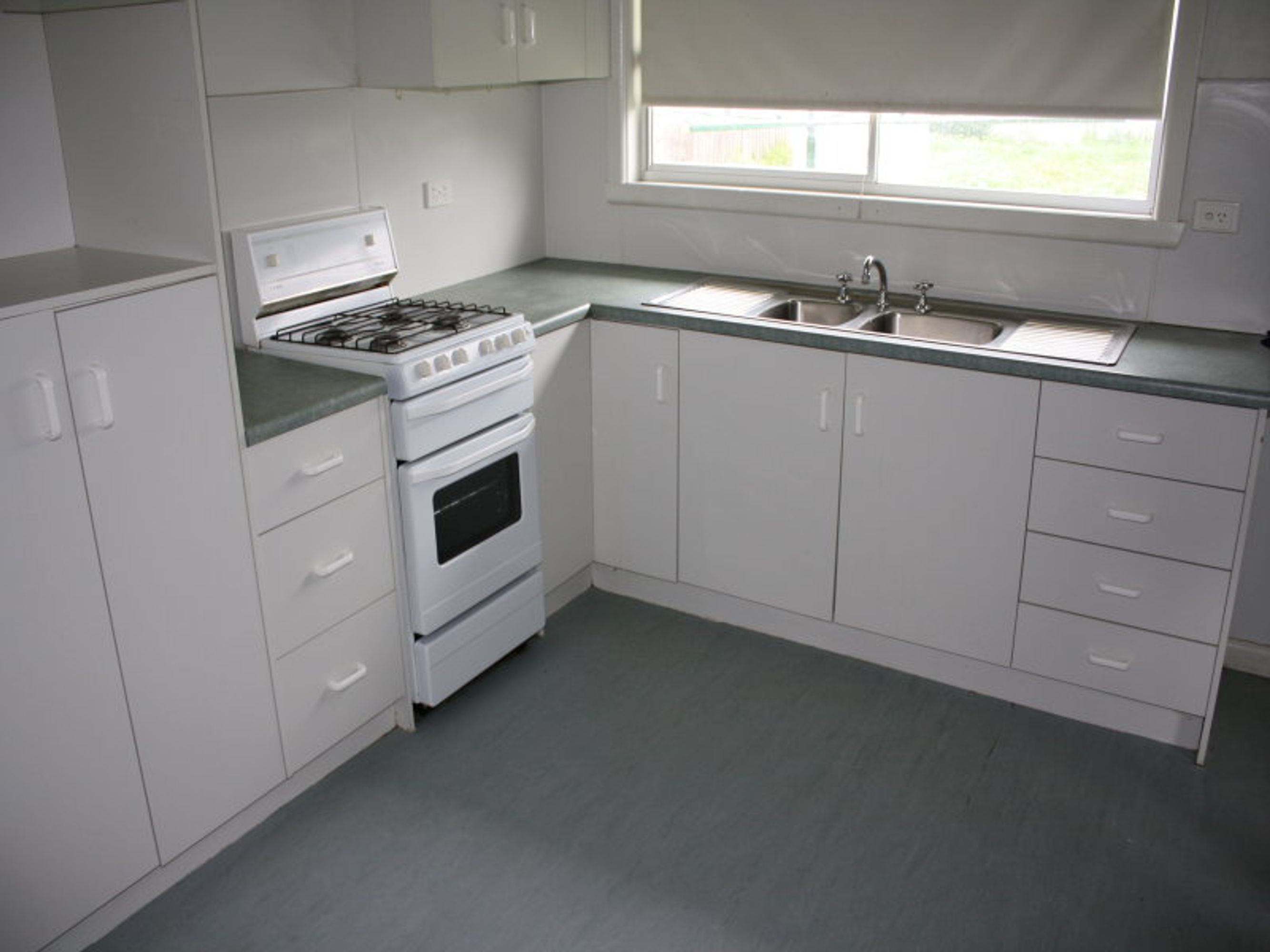 30 Elizabeth Street, Horsham VIC 3400, Horsham - Thumbnail 4