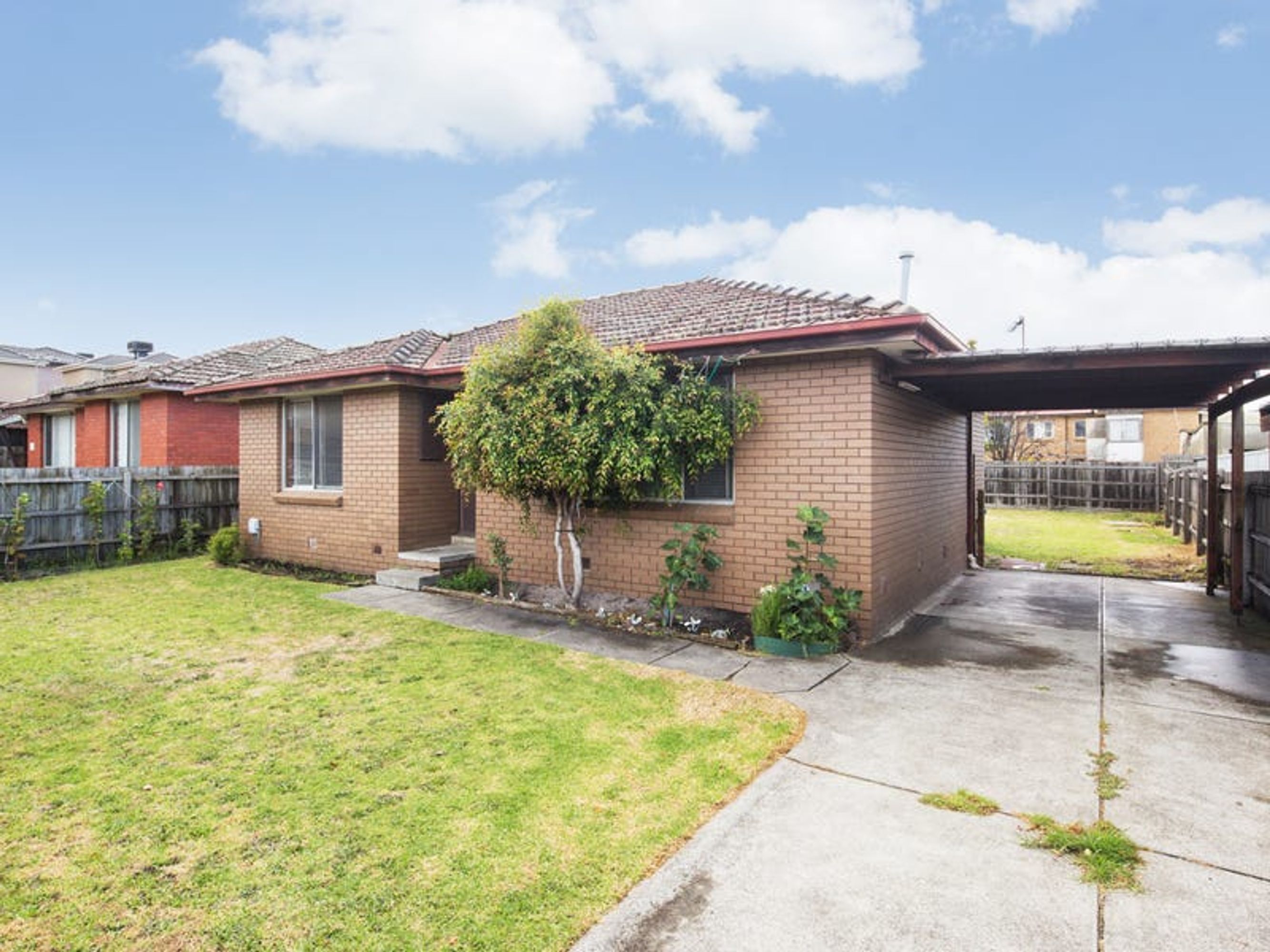 2/25 Moncur Avenue