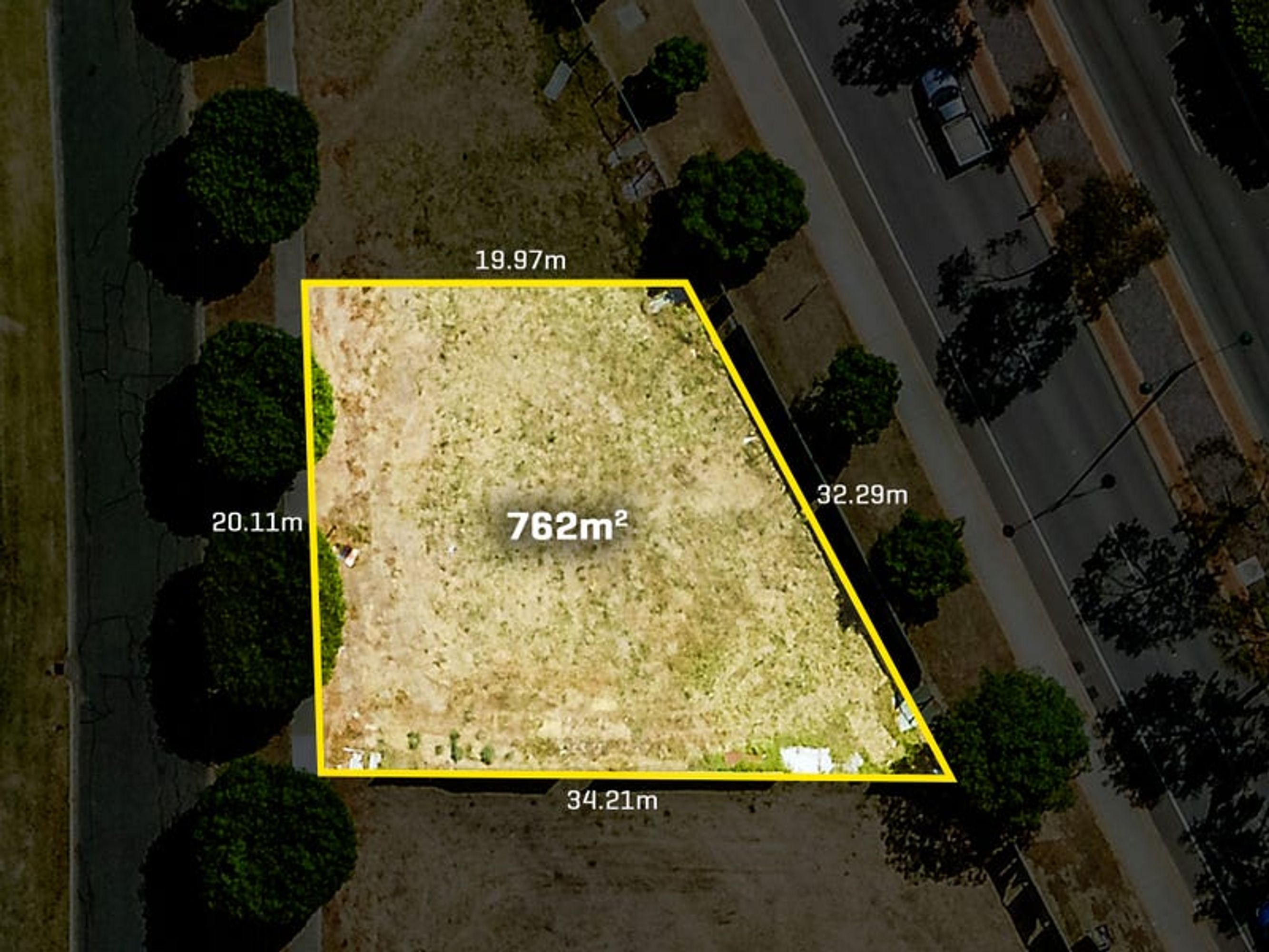 16 Sampson Close, Midland - Thumbnail 2