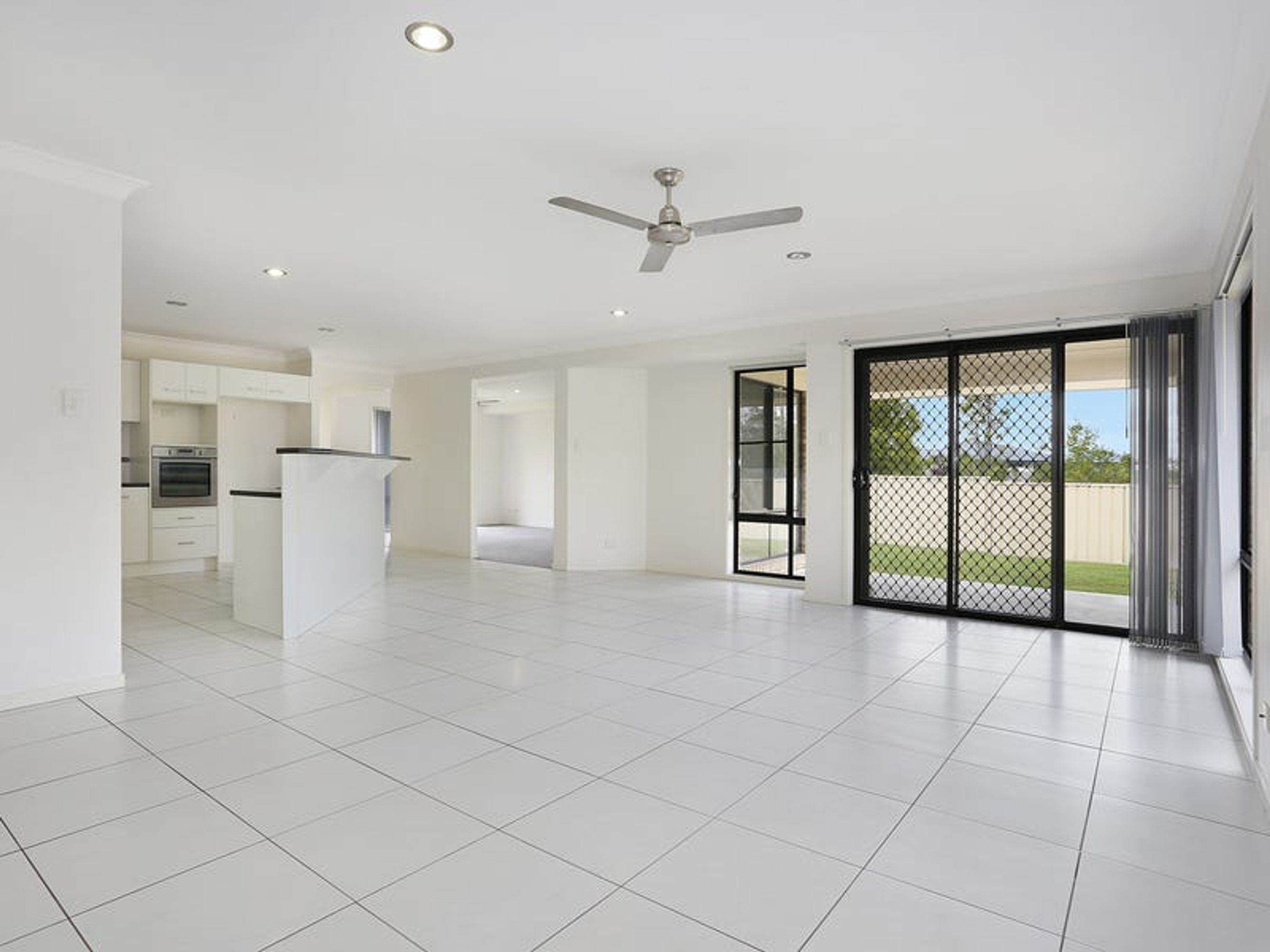 14 Mckenzie Drive, Gulmarrad - Thumbnail 4