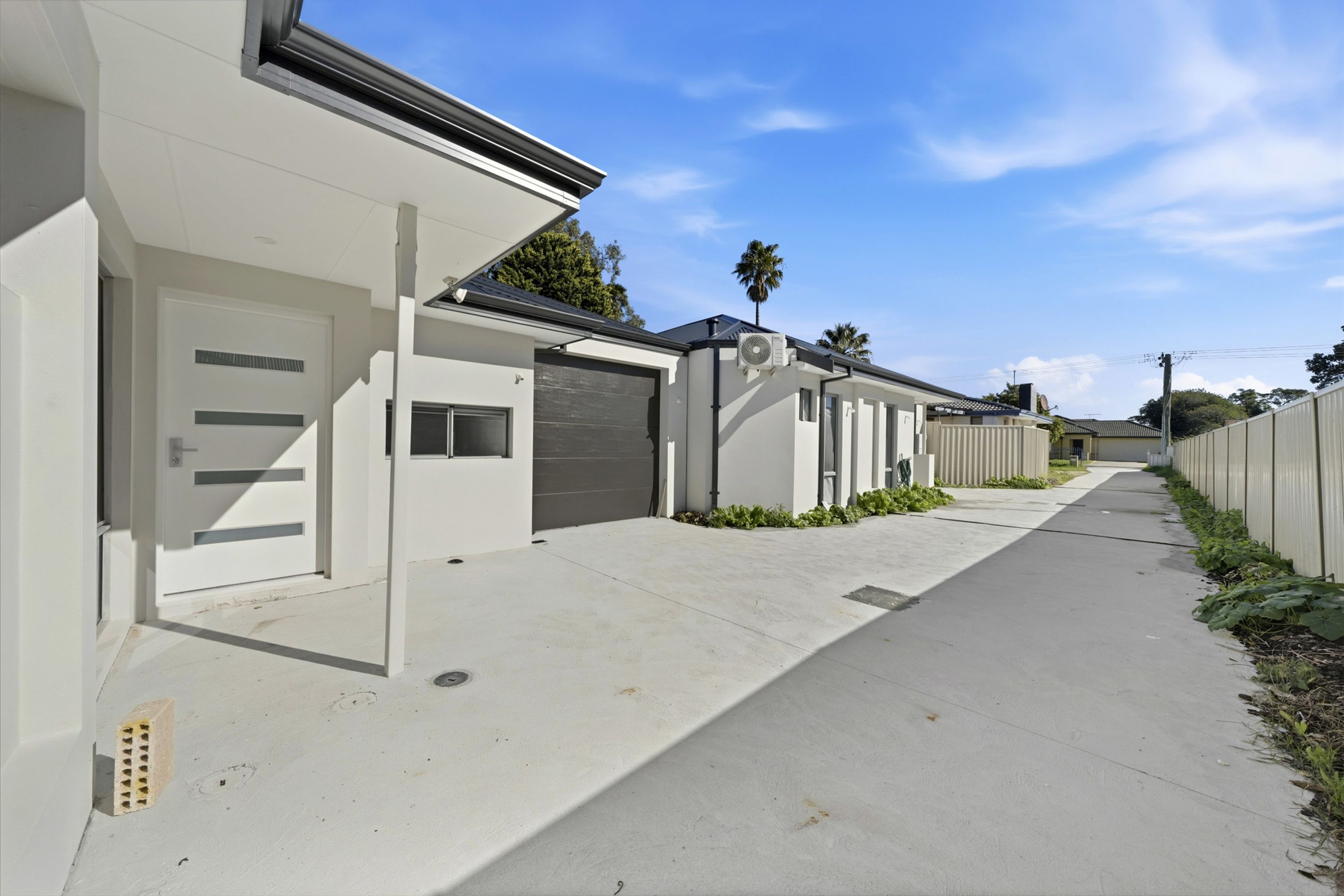 22B Ward Crescent, Kelmscott, Kelmscott - Thumbnail 3