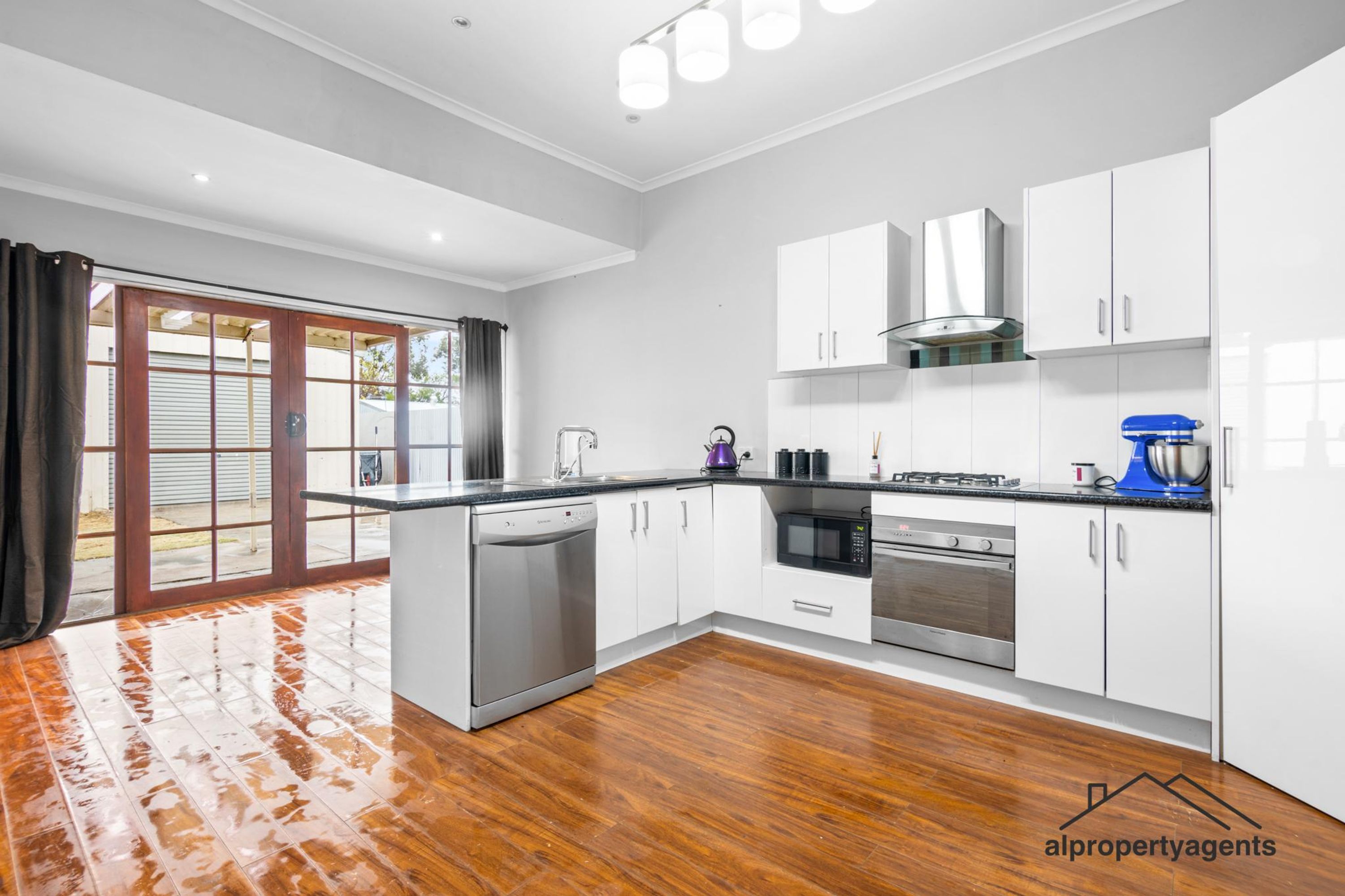 28 Edward Street, Horsham VIC 3400, Horsham - Thumbnail 2