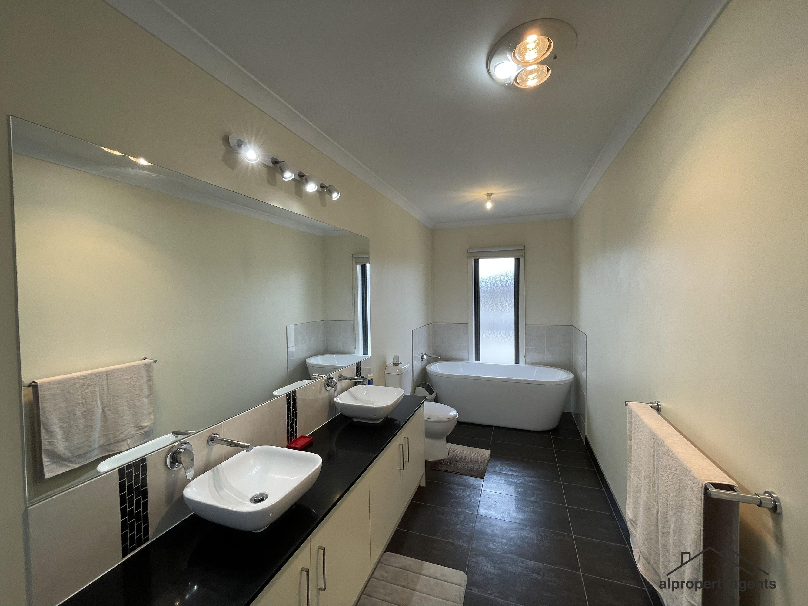 14 Luker Street, Horsham, VIC 3400, Horsham - Thumbnail 7
