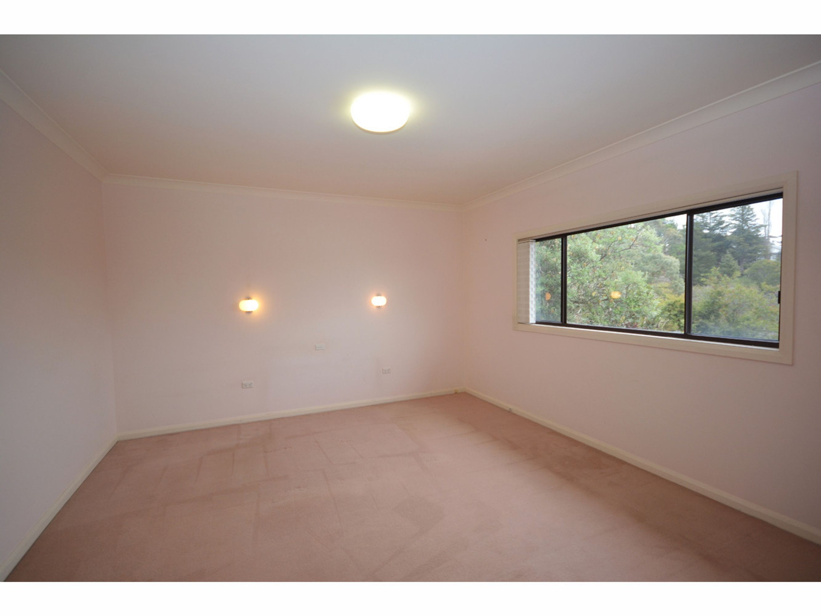 8-10 Bowling Green Avenue, Katoomba - Thumbnail 7