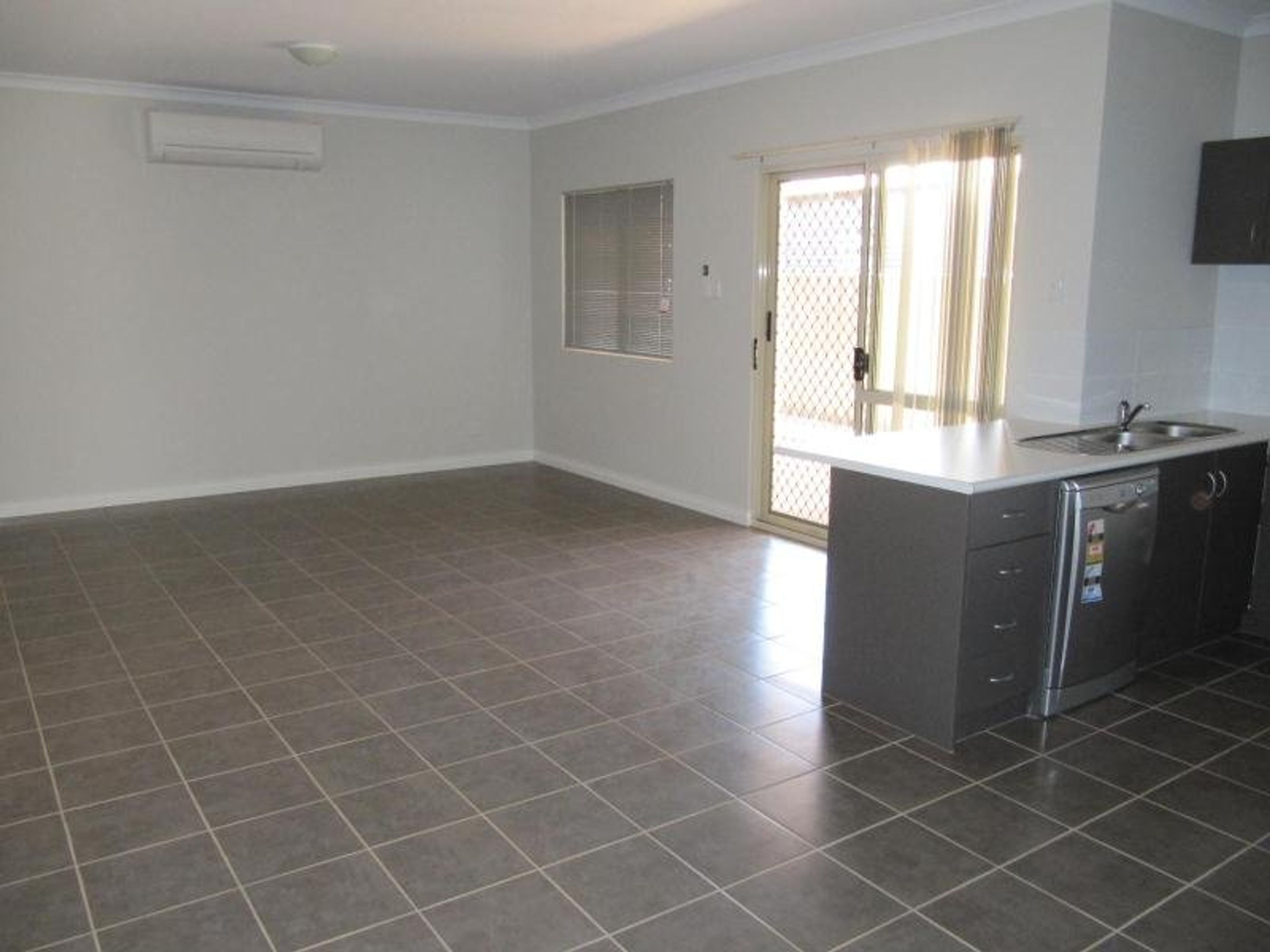 11/13 Rutherford Road, South Hedland, South Hedland - Thumbnail 3