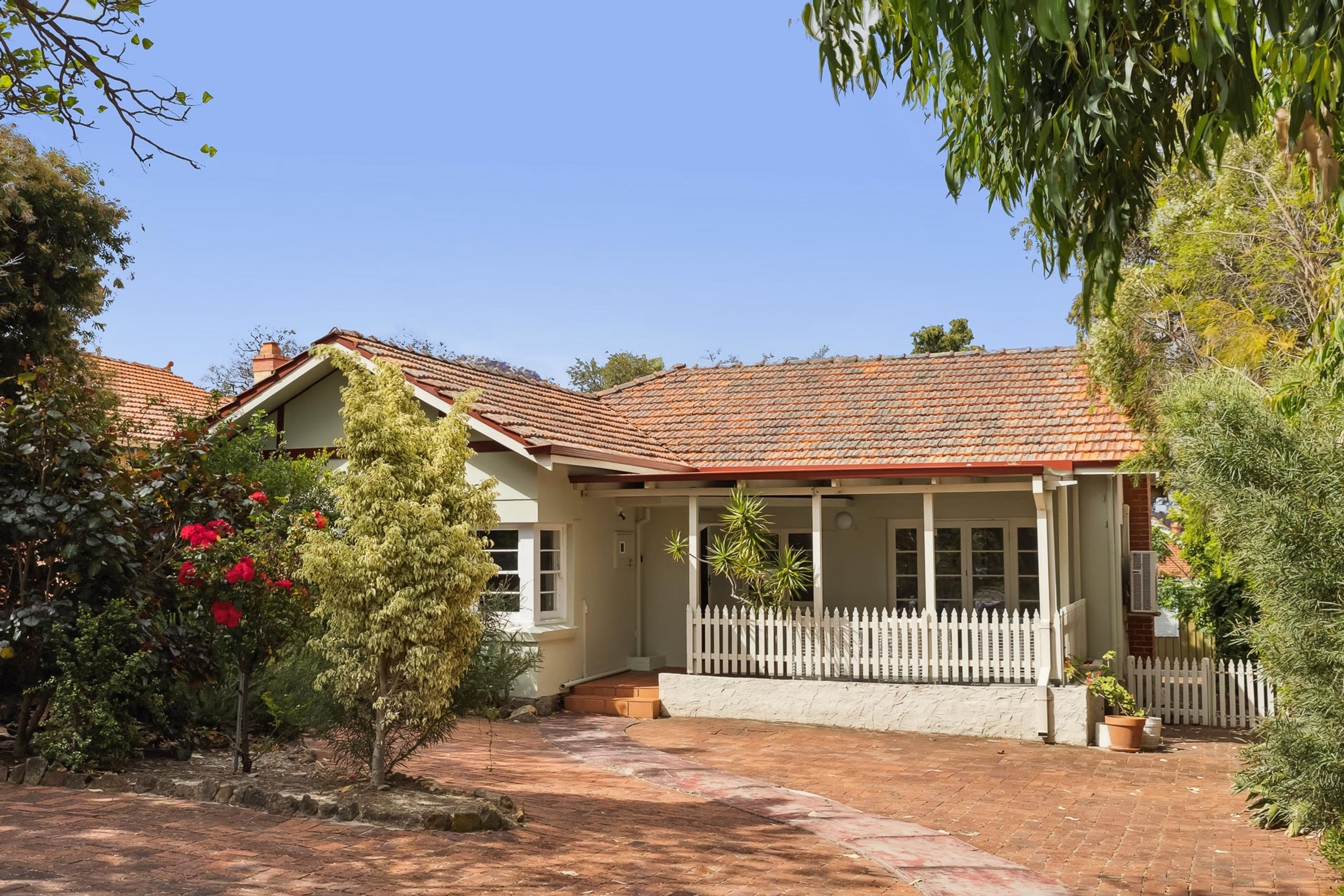 8 Munsie Avenue, Daglish - Thumbnail 2