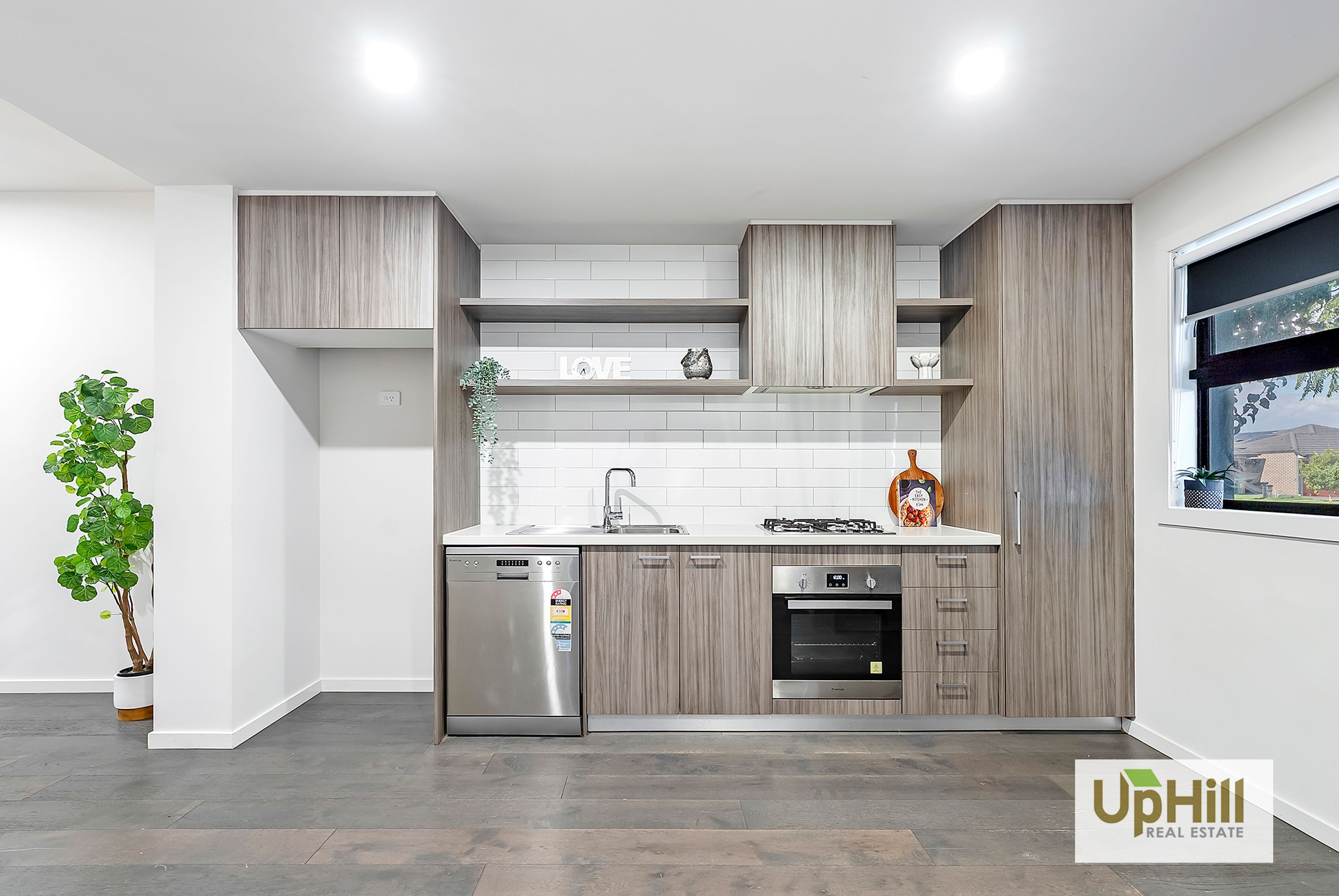 51 Villager St, Cranbourne East - Thumbnail 8