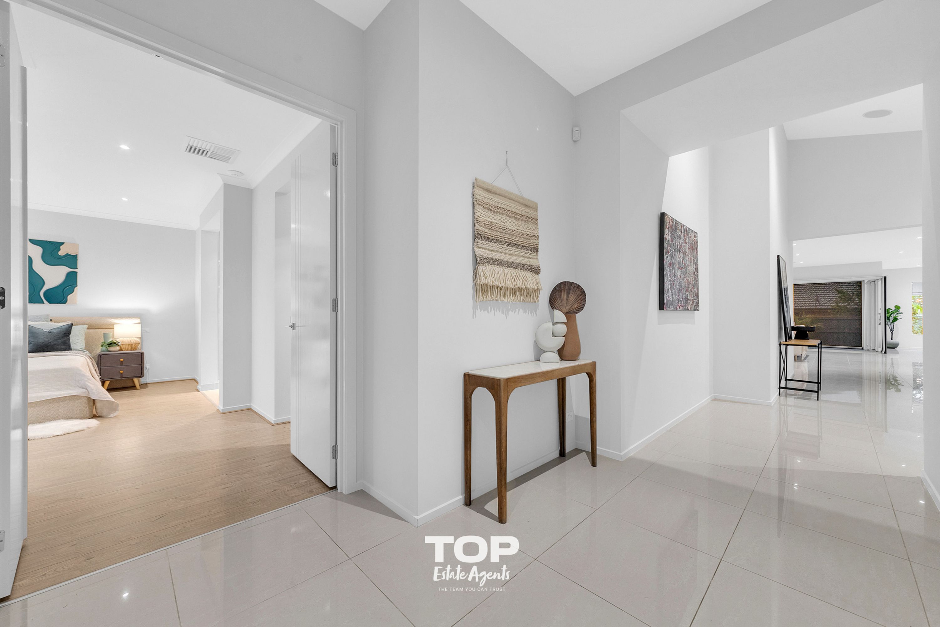 7 Bronson Circuit, Cranbourne North - Thumbnail 6