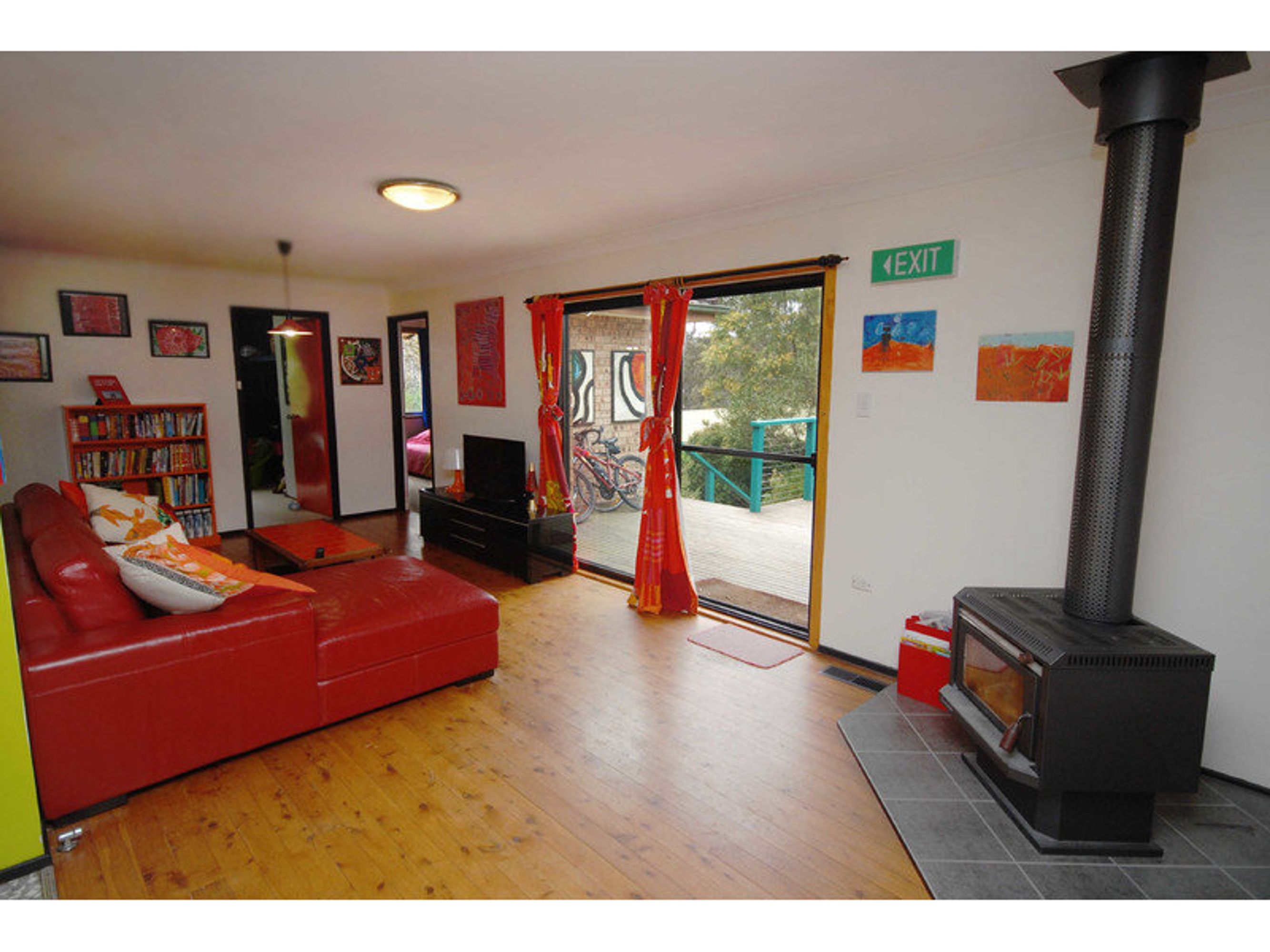 29 Fourth Avenue, Katoomba - Thumbnail 2