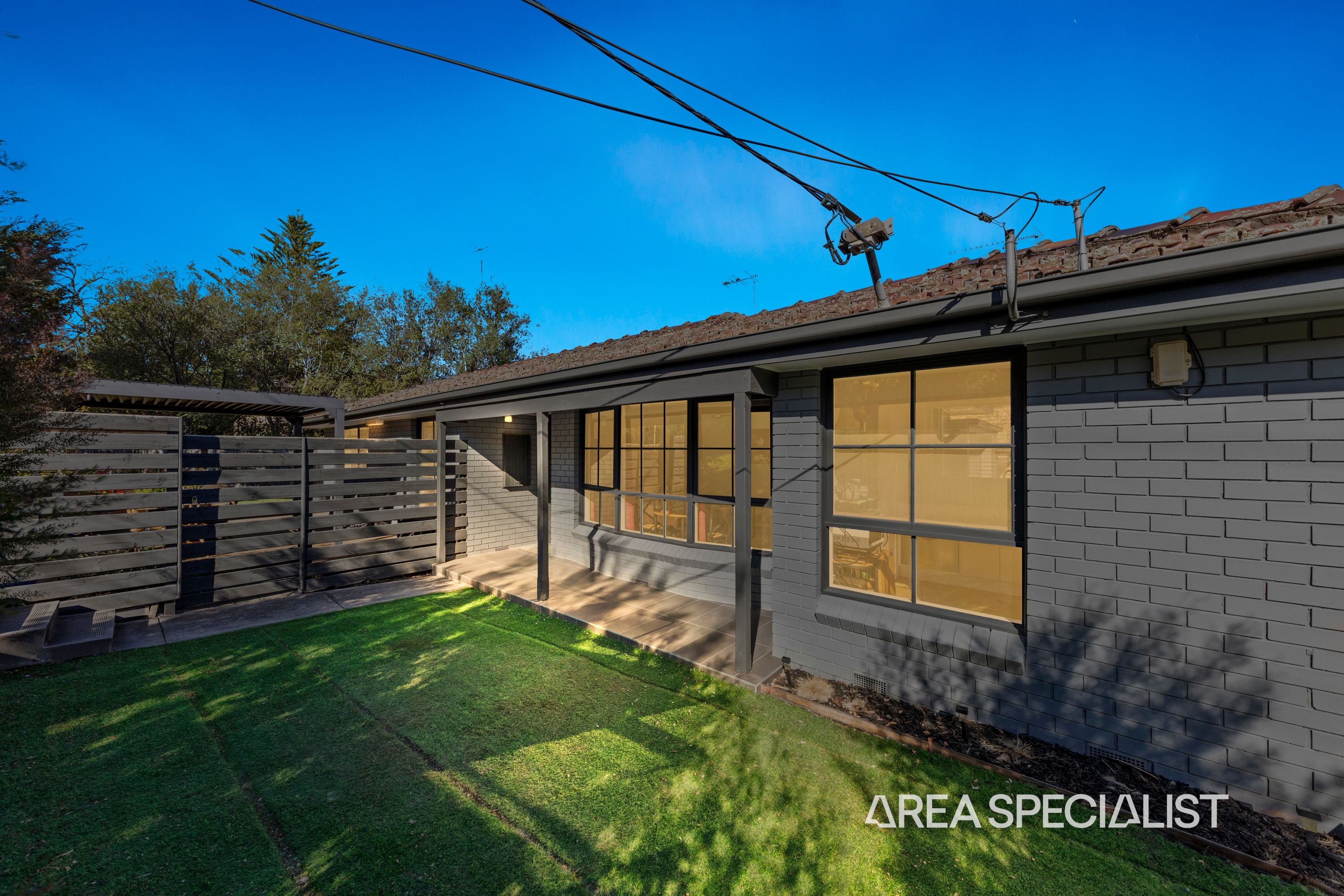 1/4 Kandanga Grove, Bulleen, Bulleen - Image 1