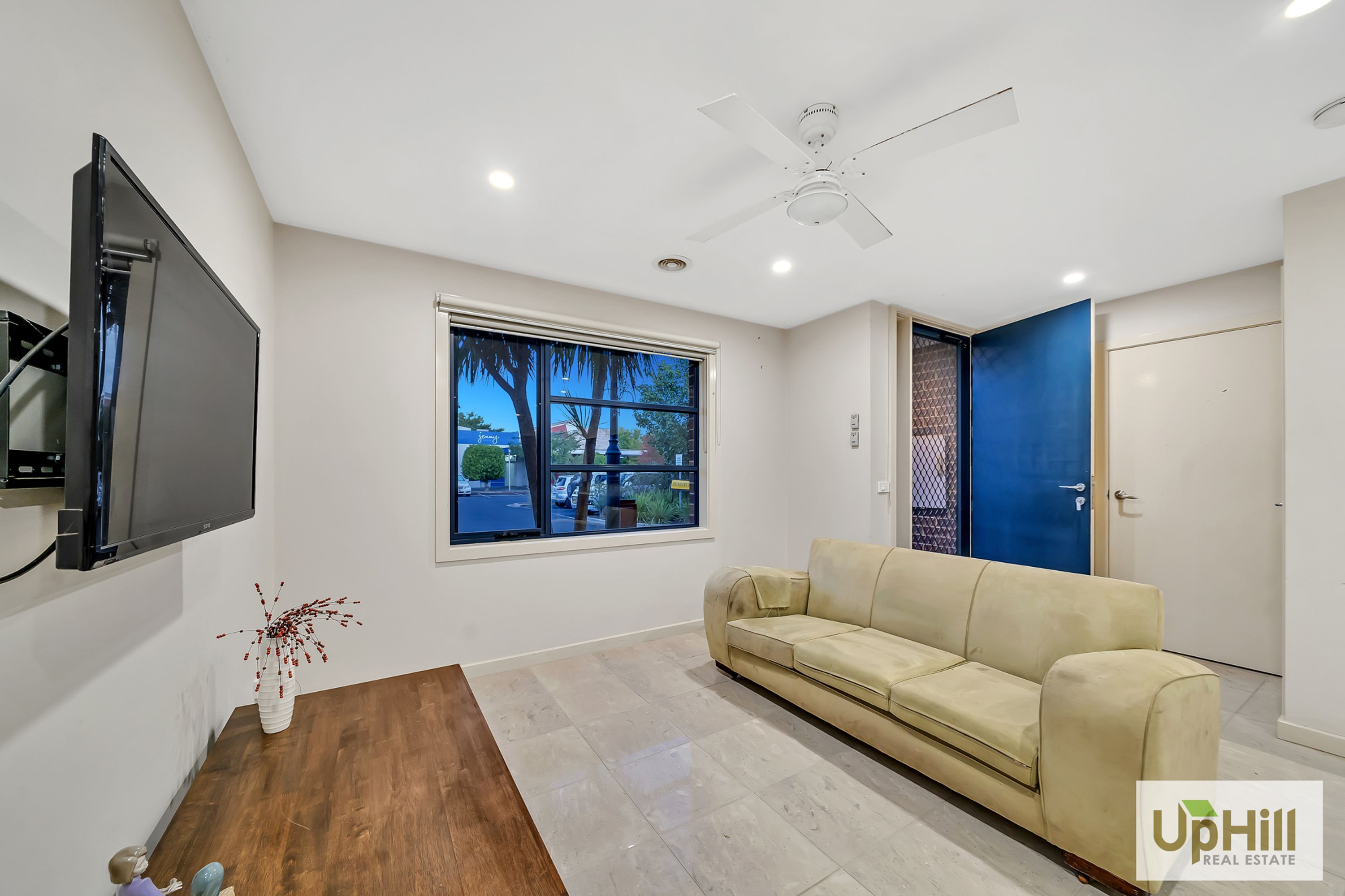 1 Sunline Terrace, Pakenham - Thumbnail 2