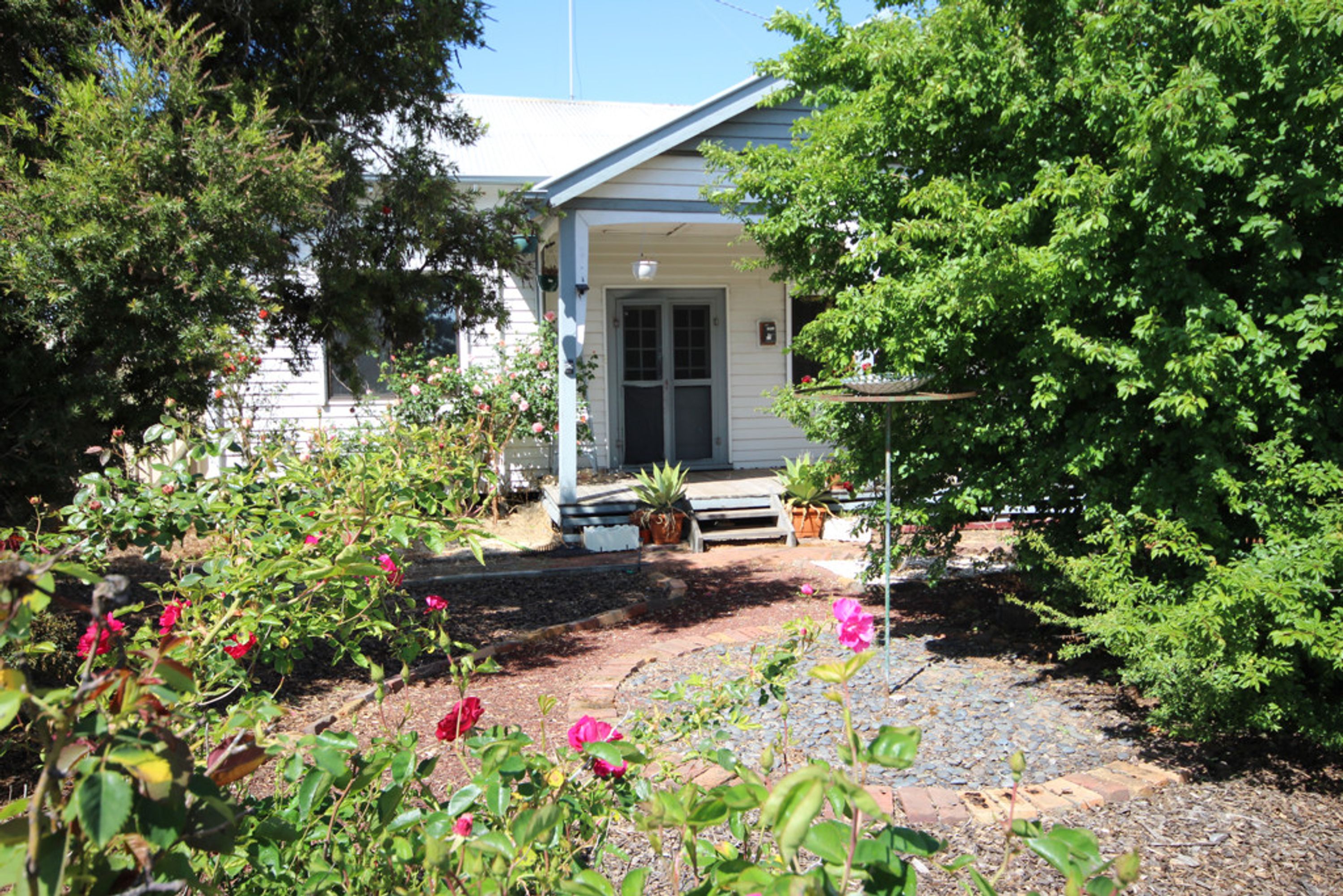 25 Stawell Road, Horsham VIC 3400