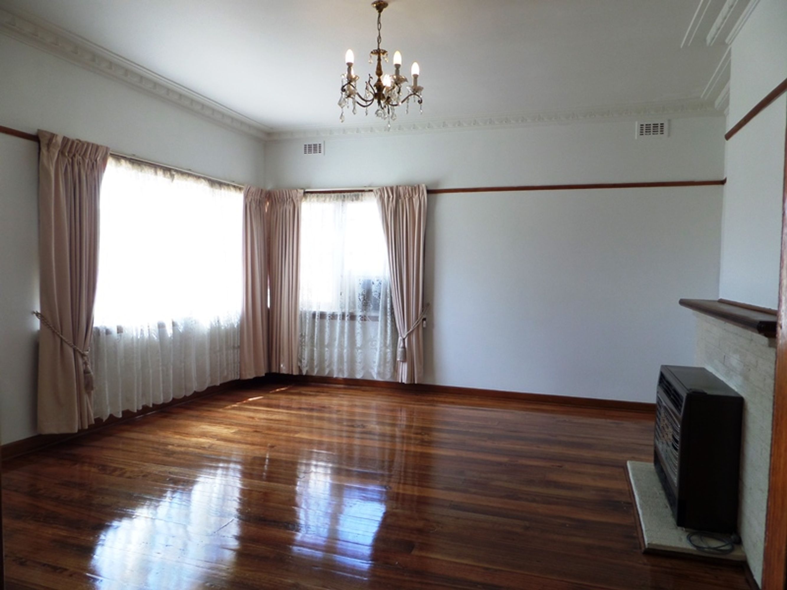 10 Kemp Street, Springvale - Thumbnail 3