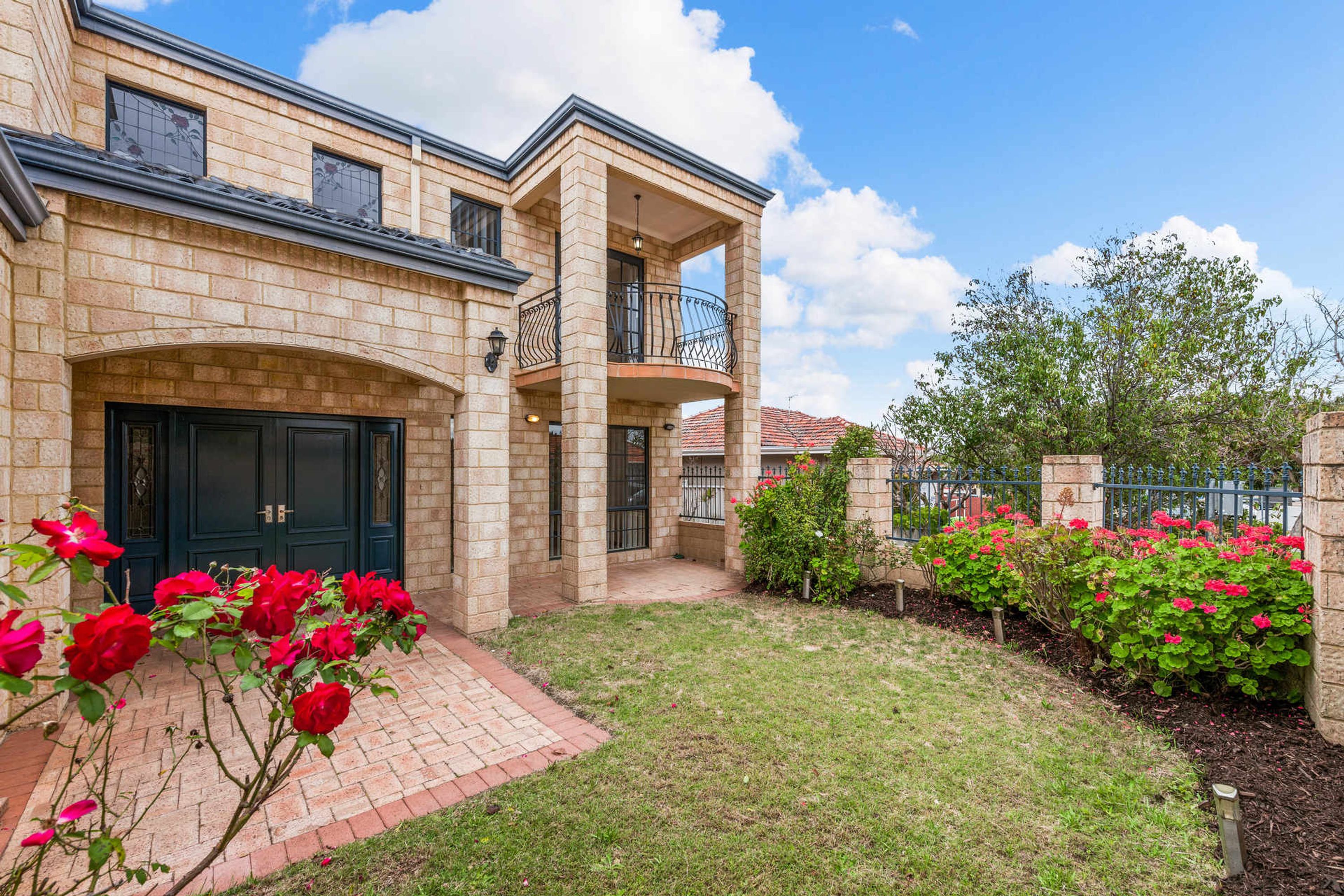 45 Simpson Street, Ardross - Thumbnail 2