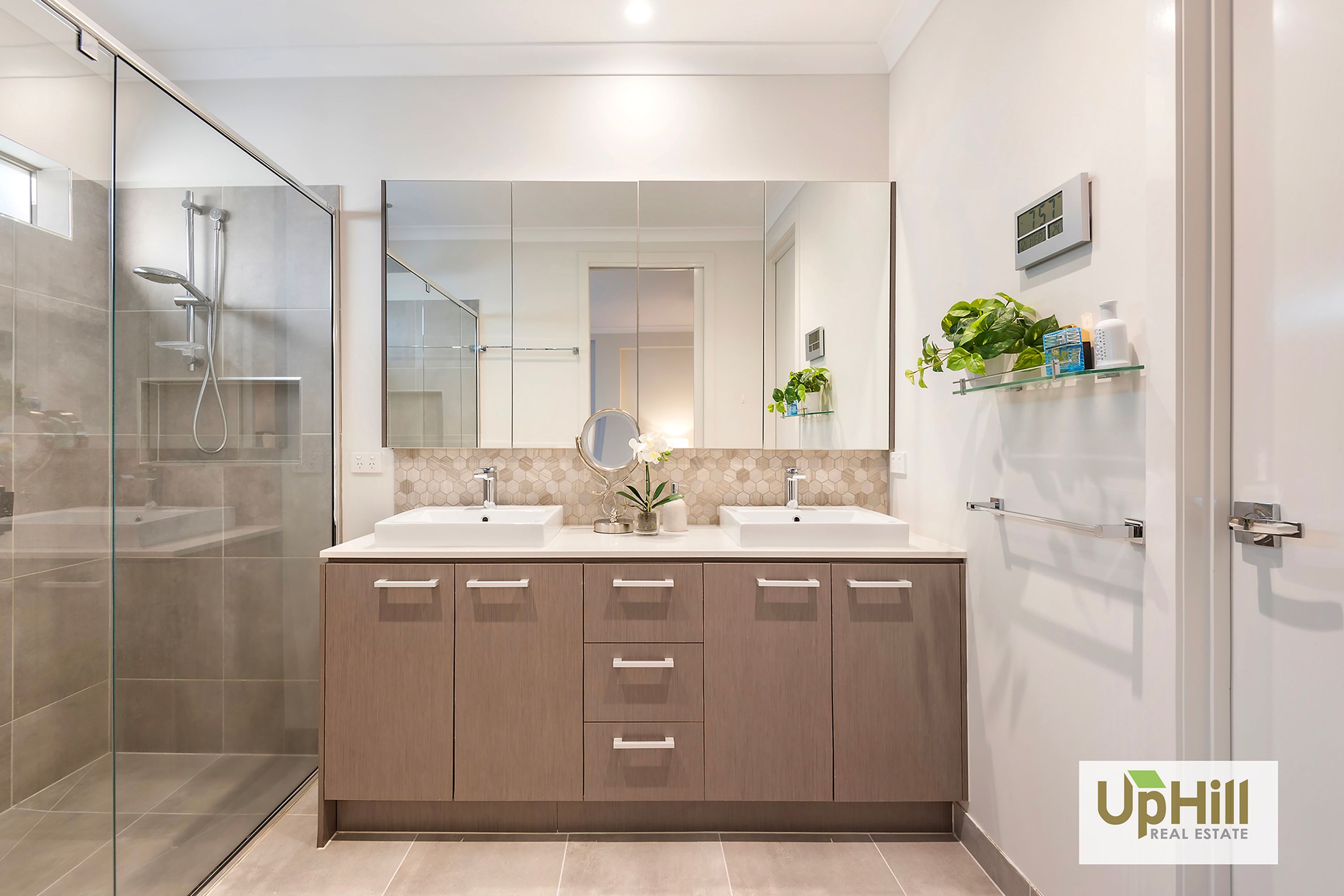 45 Cottongrass Avenue, Clyde North - Thumbnail 7
