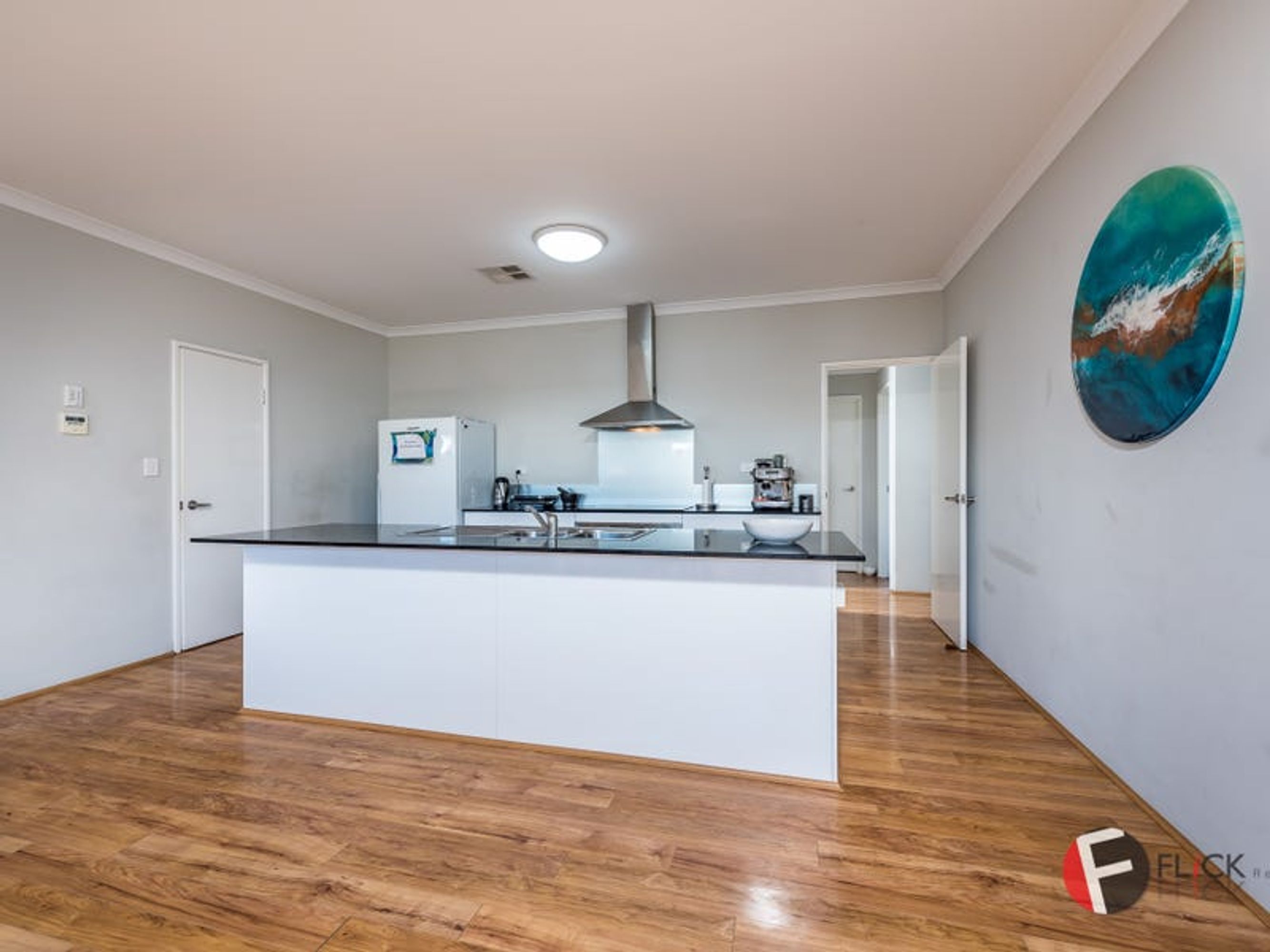 5 Bolero Rd, Aveley, Aveley - Thumbnail 6