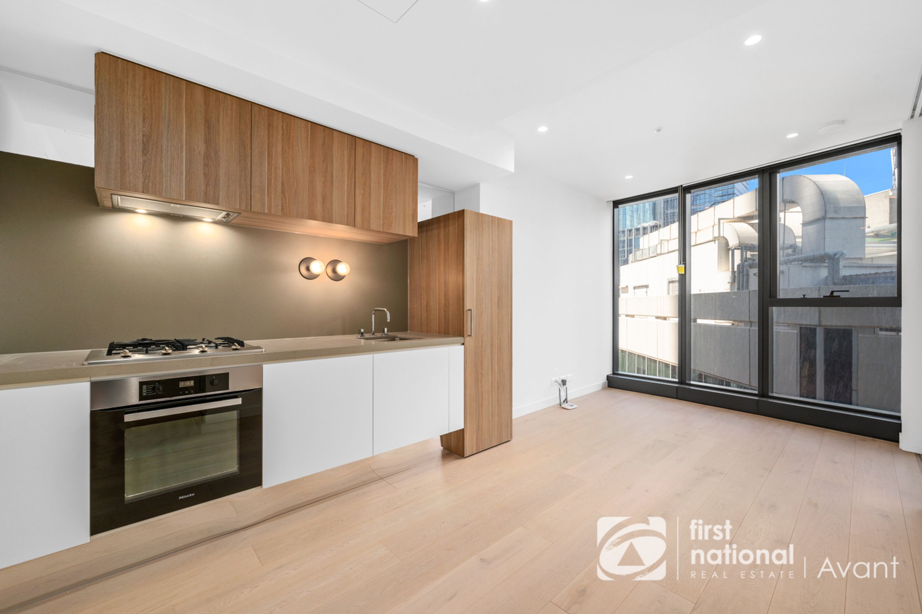147 A'beckett Street, Melbourne - Thumbnail 3