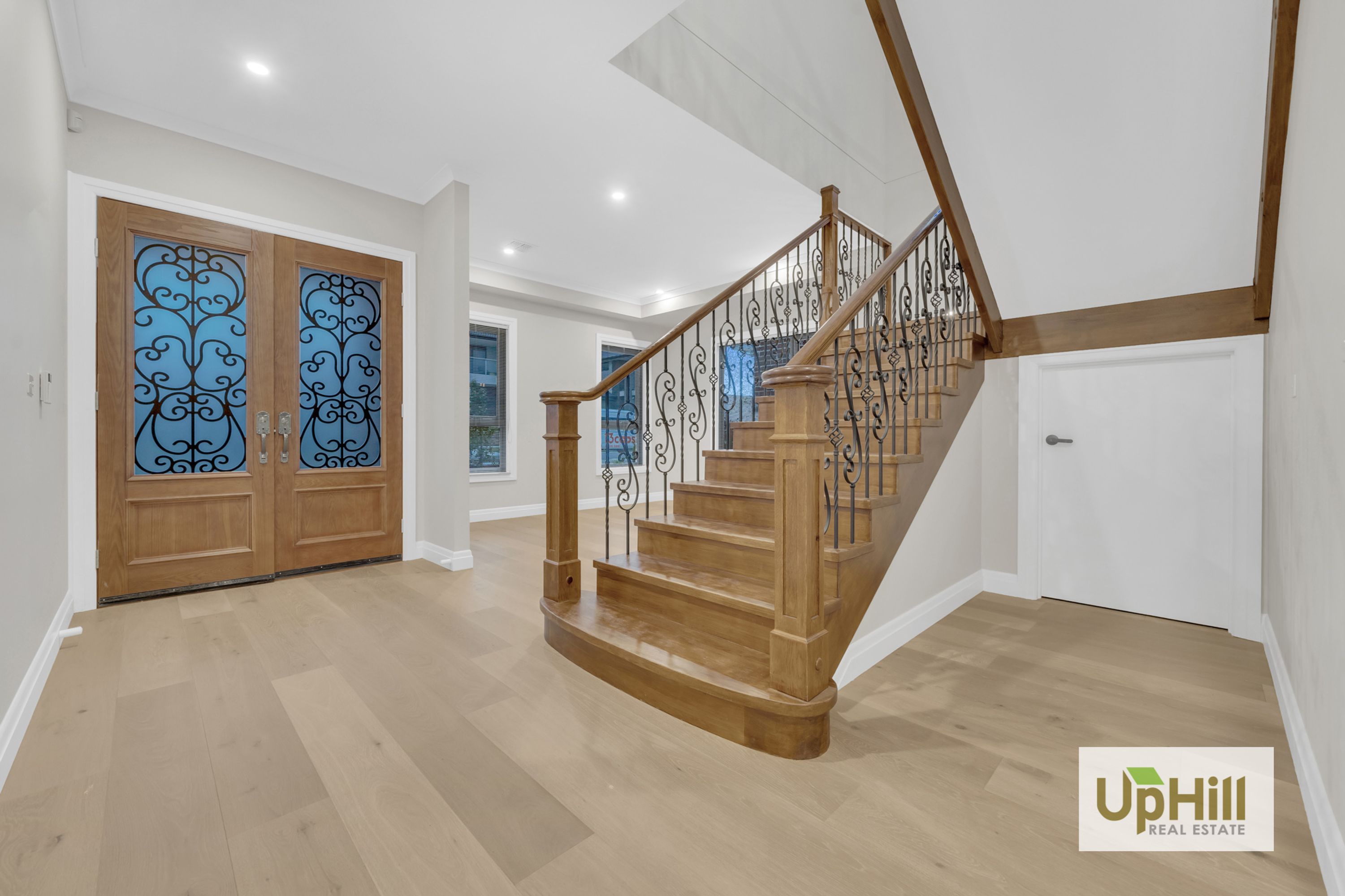 36 Gallant Drive, Clyde North - Thumbnail 4