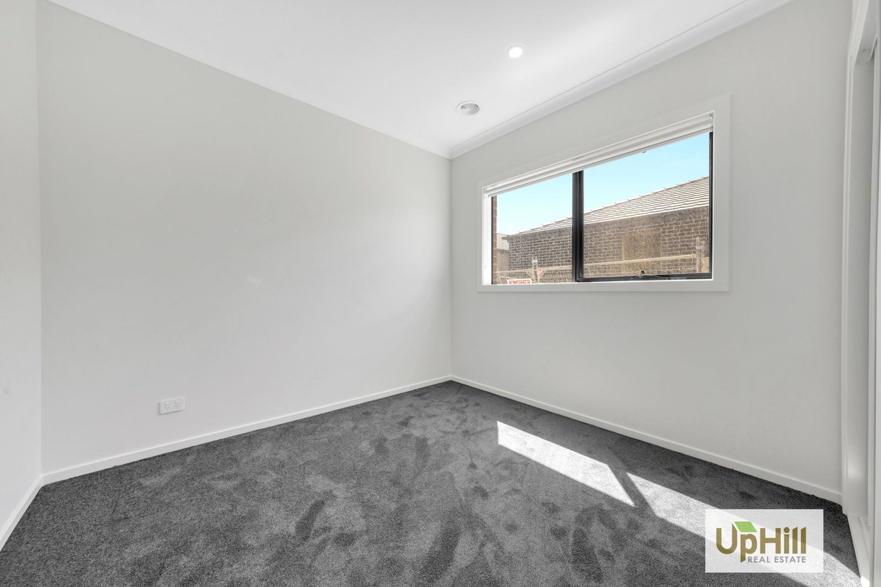 15 Redfield St, Clyde North - Thumbnail 6