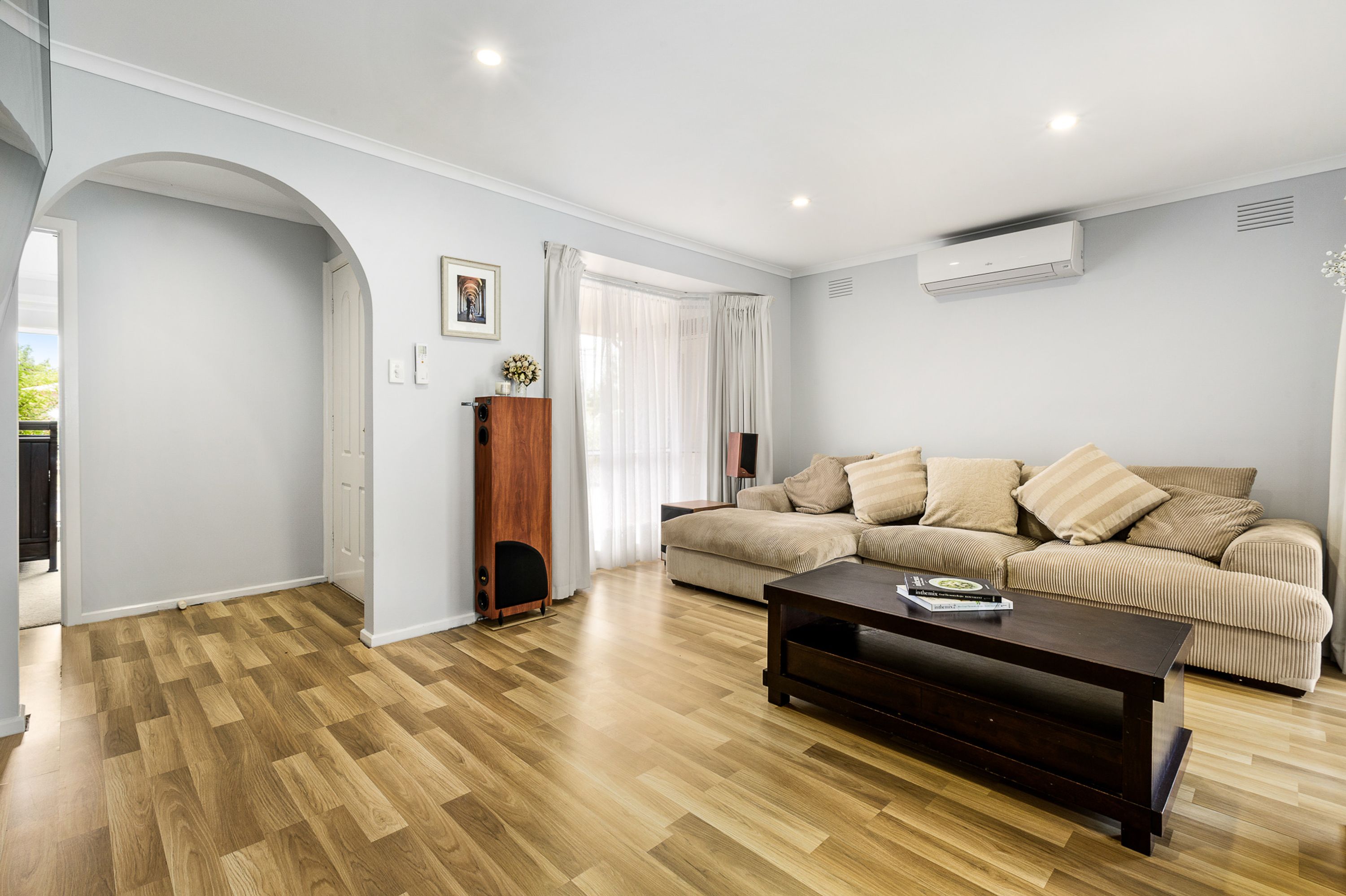4 Manorvale Parade, Werribee, VIC 3030, Werribee - Thumbnail 2