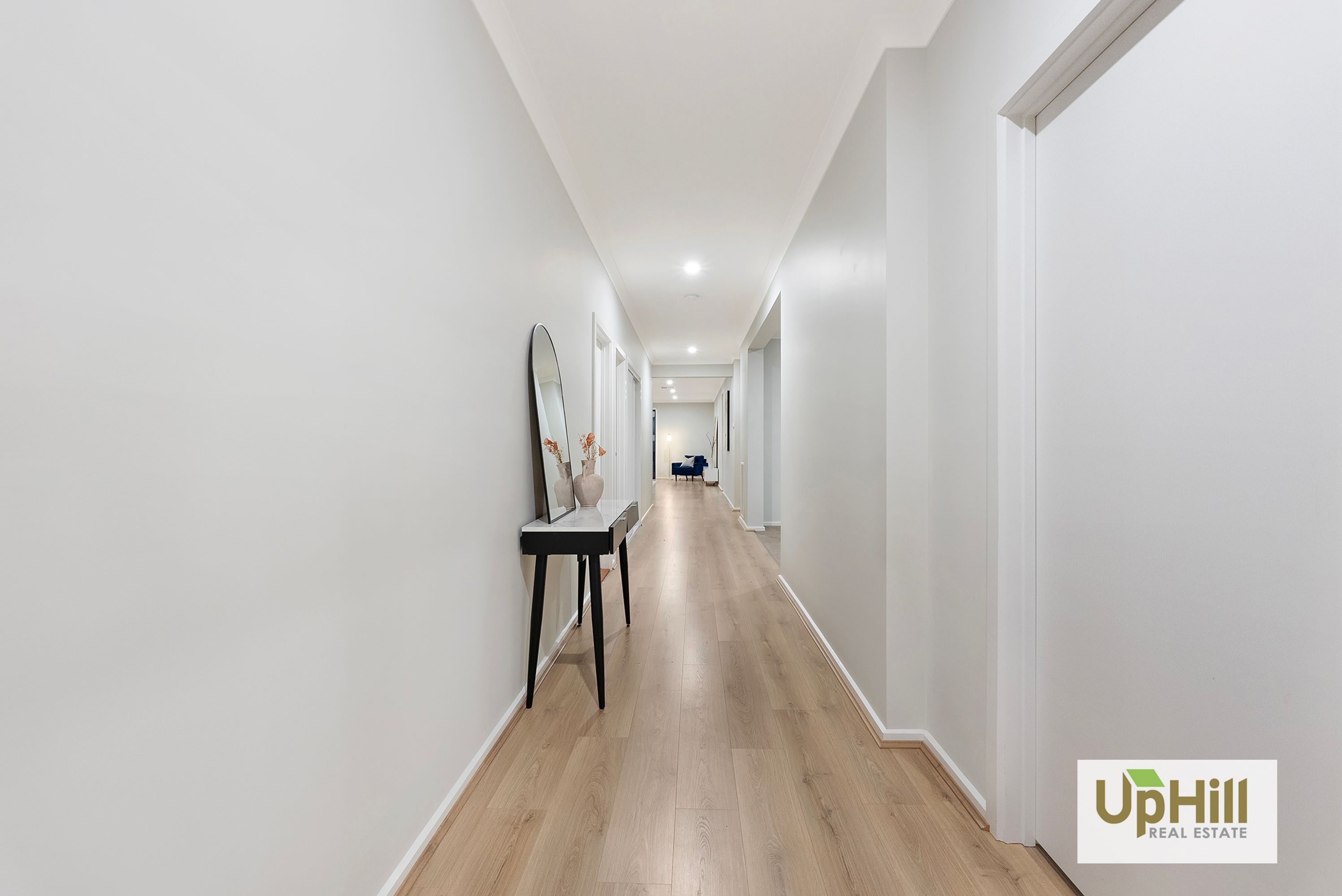 3 Stockfield Avenue, Clyde - Thumbnail 2