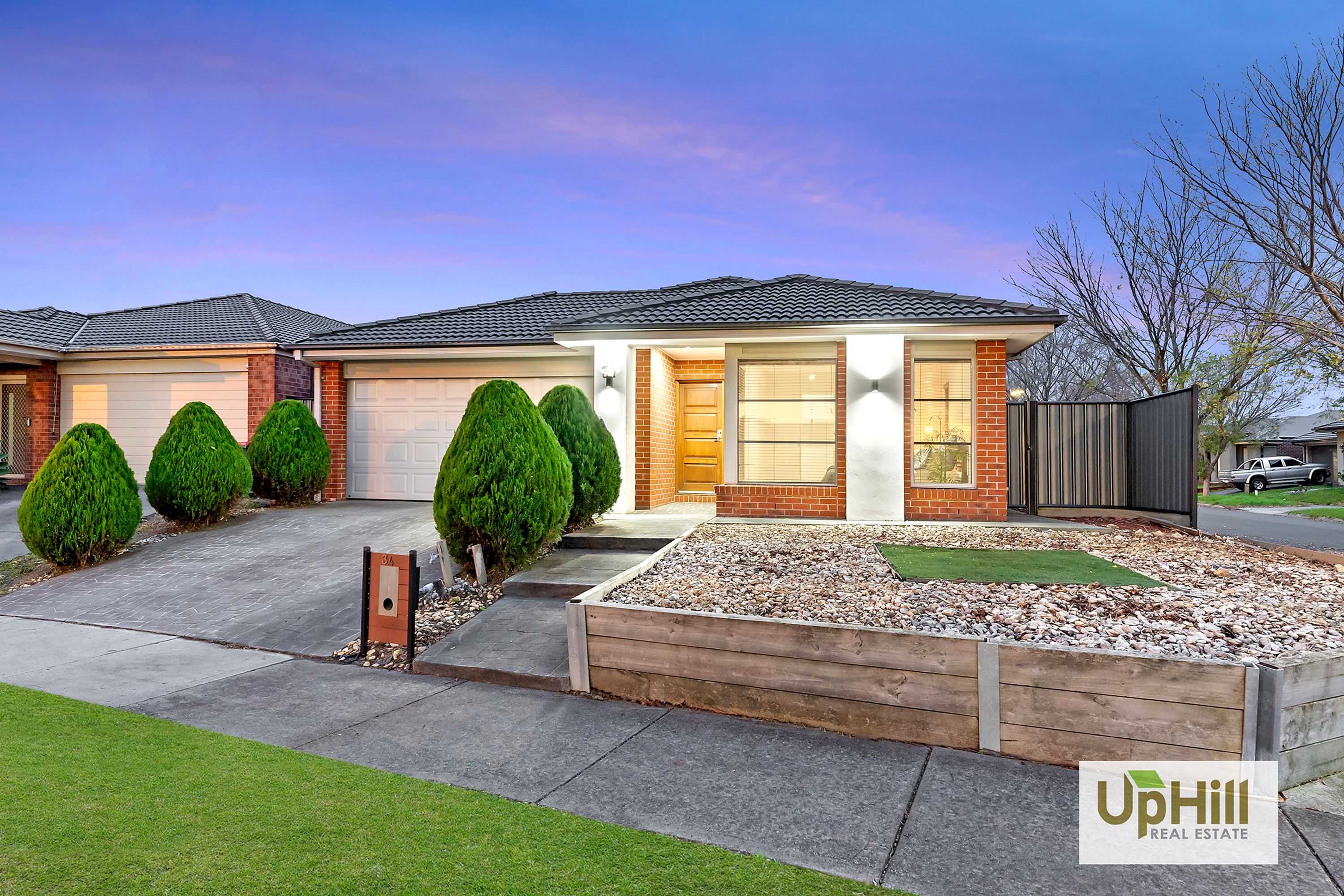 34 Mackillop way, Clyde North - Thumbnail 2